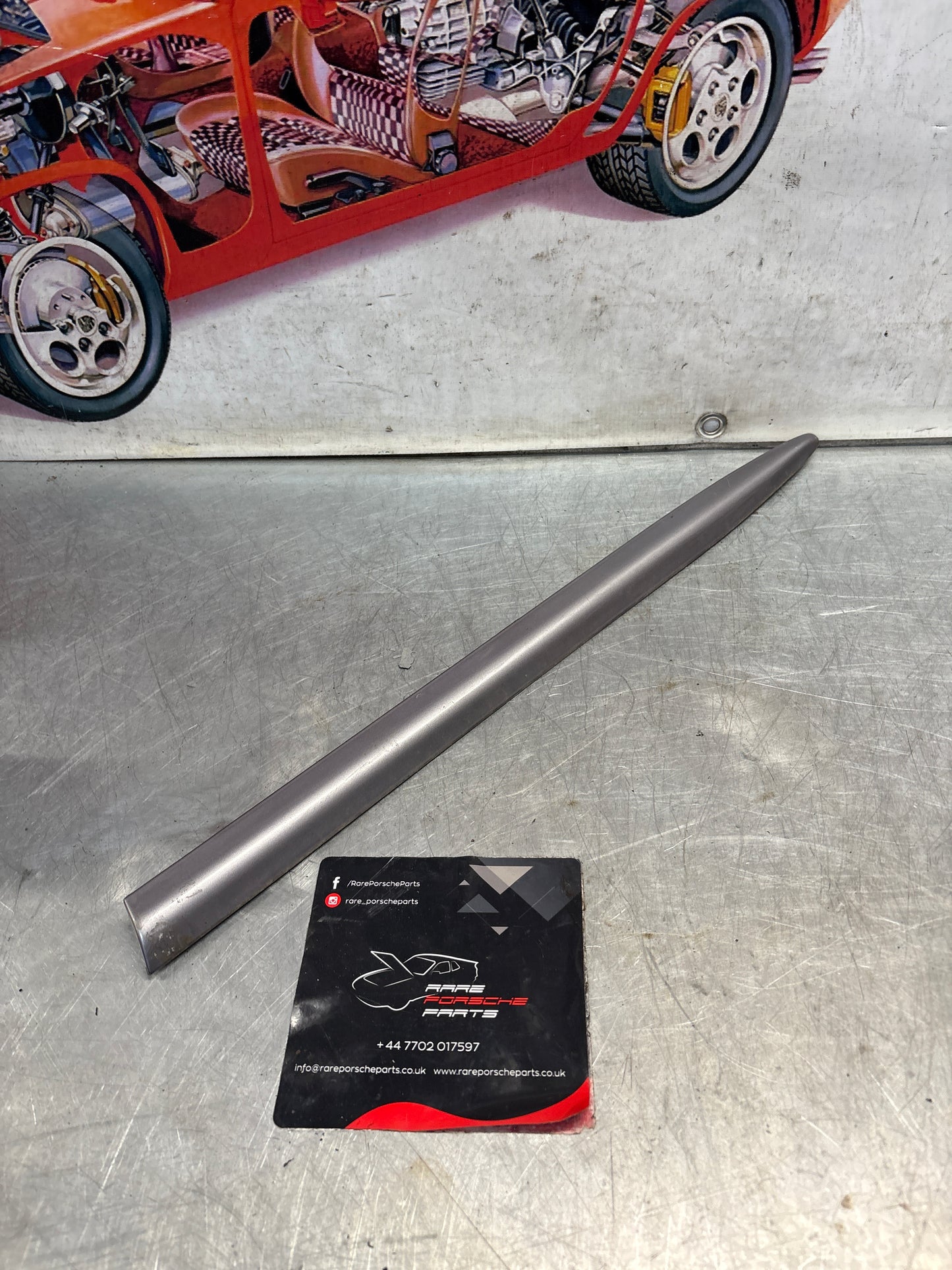 Porsche 928 Right rear Protective Moulding, used 92855904203