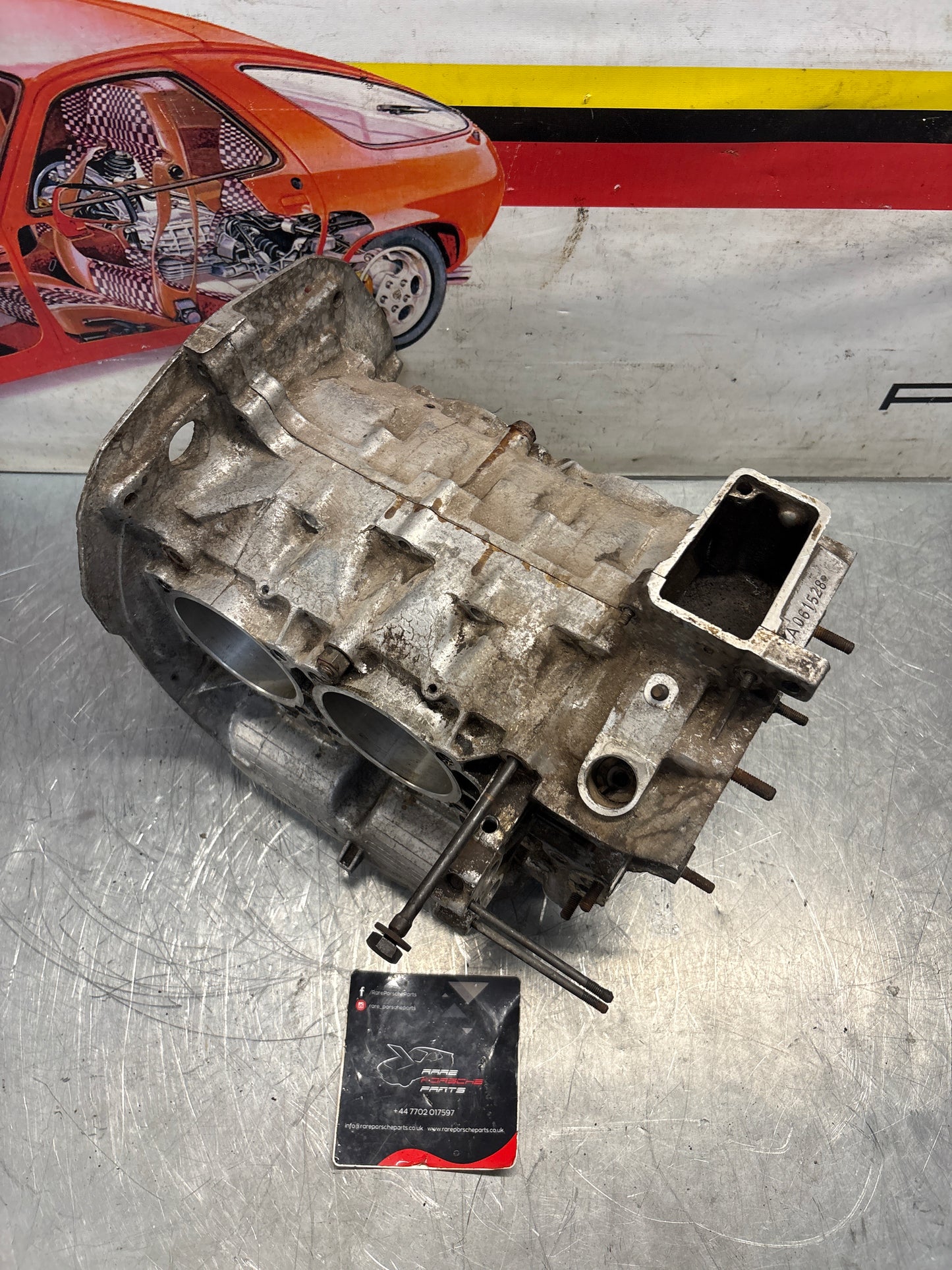 Porsche 914 1.7L engine case, used EA061528
