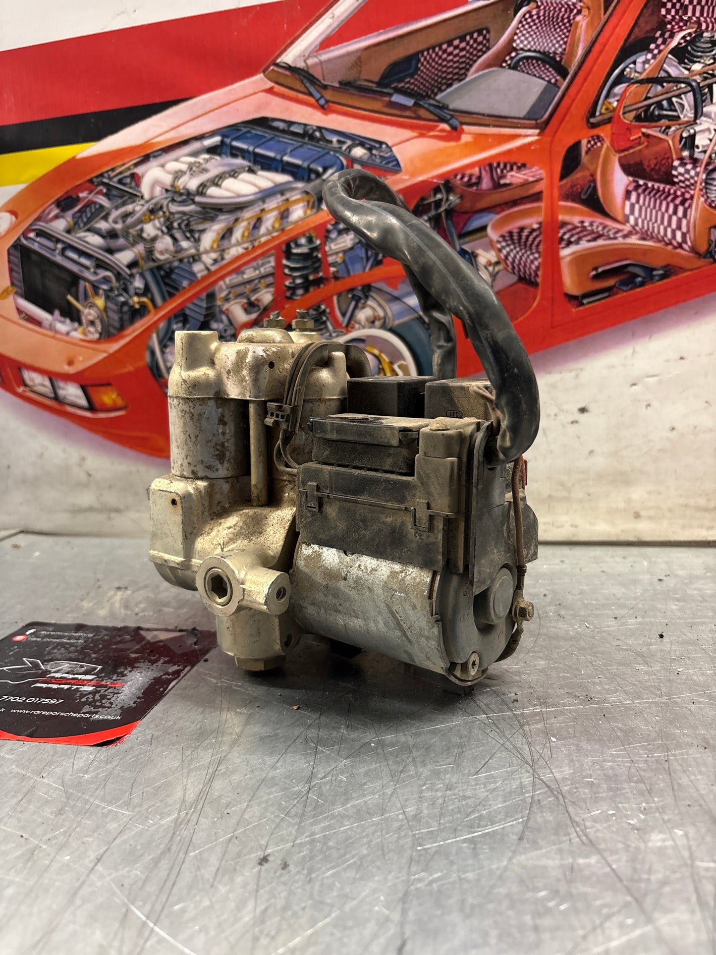 Porsche 944 Turbo Bosch ABS pump, used 0265200038 / 95135511303