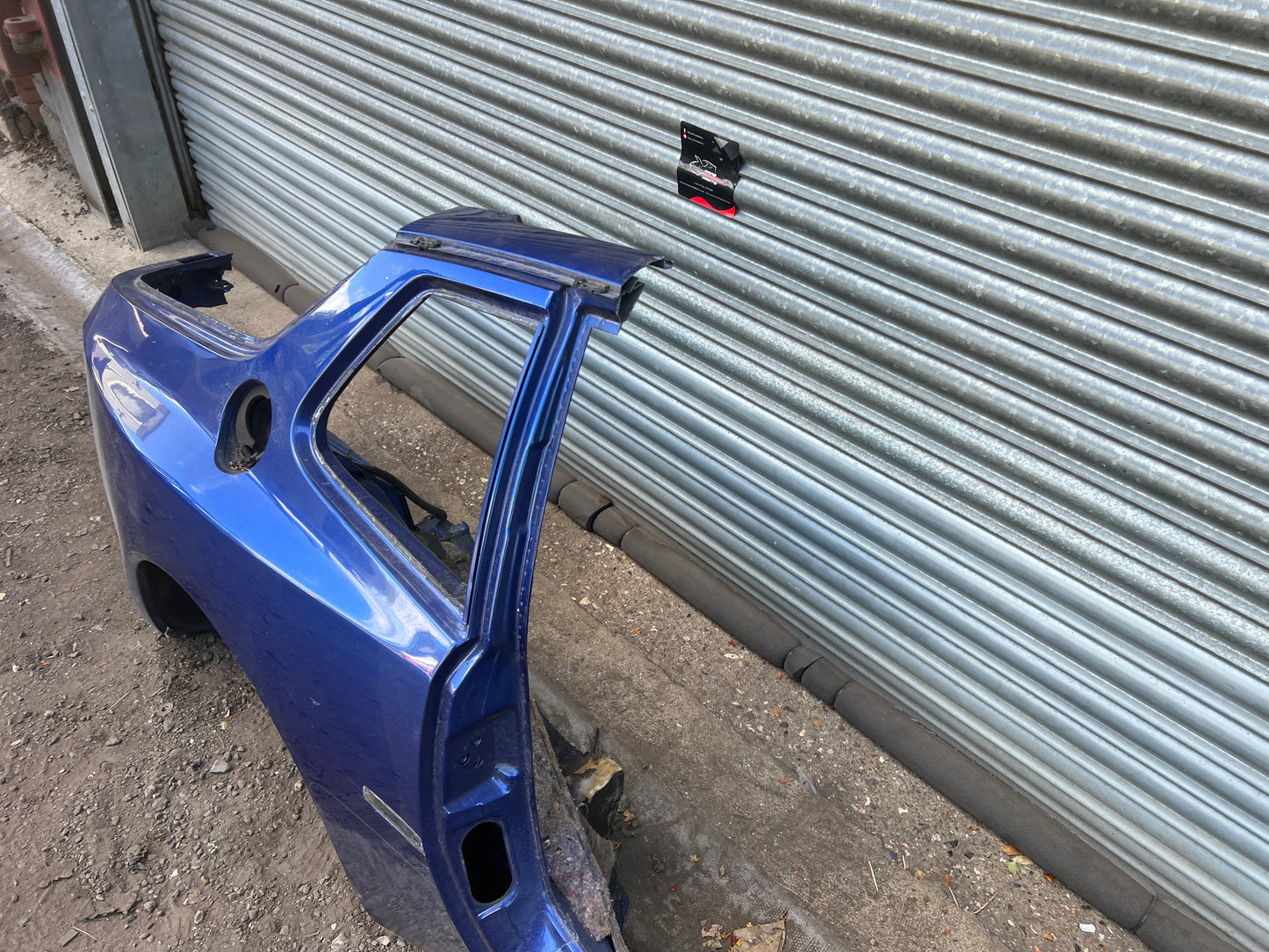 Porsche 944 S2 / Turbo 1991 Right side cut, rear fender with sill 94450390403 94450361200