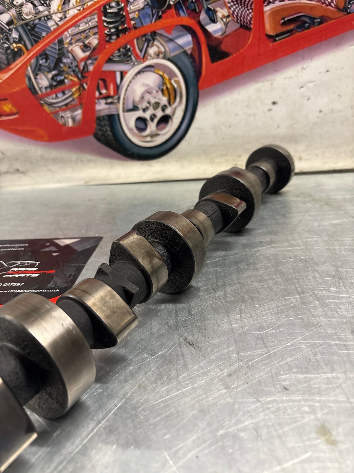 Porsche 928 cam shaft, for spares or repair 9281051553R