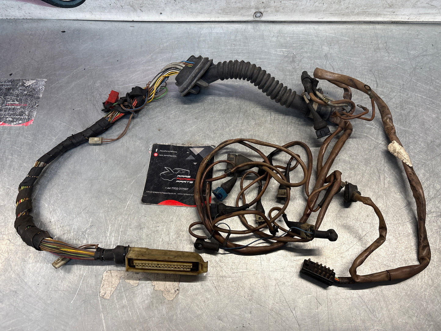 Porsche 944 late dashboard loom for 2.5 N/A, No oil level sensor 1986-, used 94460702101