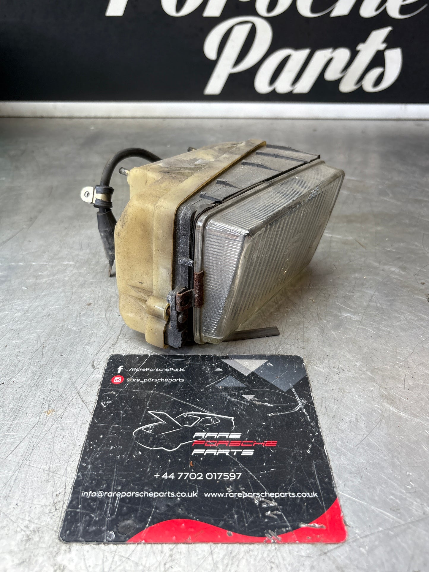 Porsche 928 Bosch headlight high beam, right 0306403002 / 92863141400