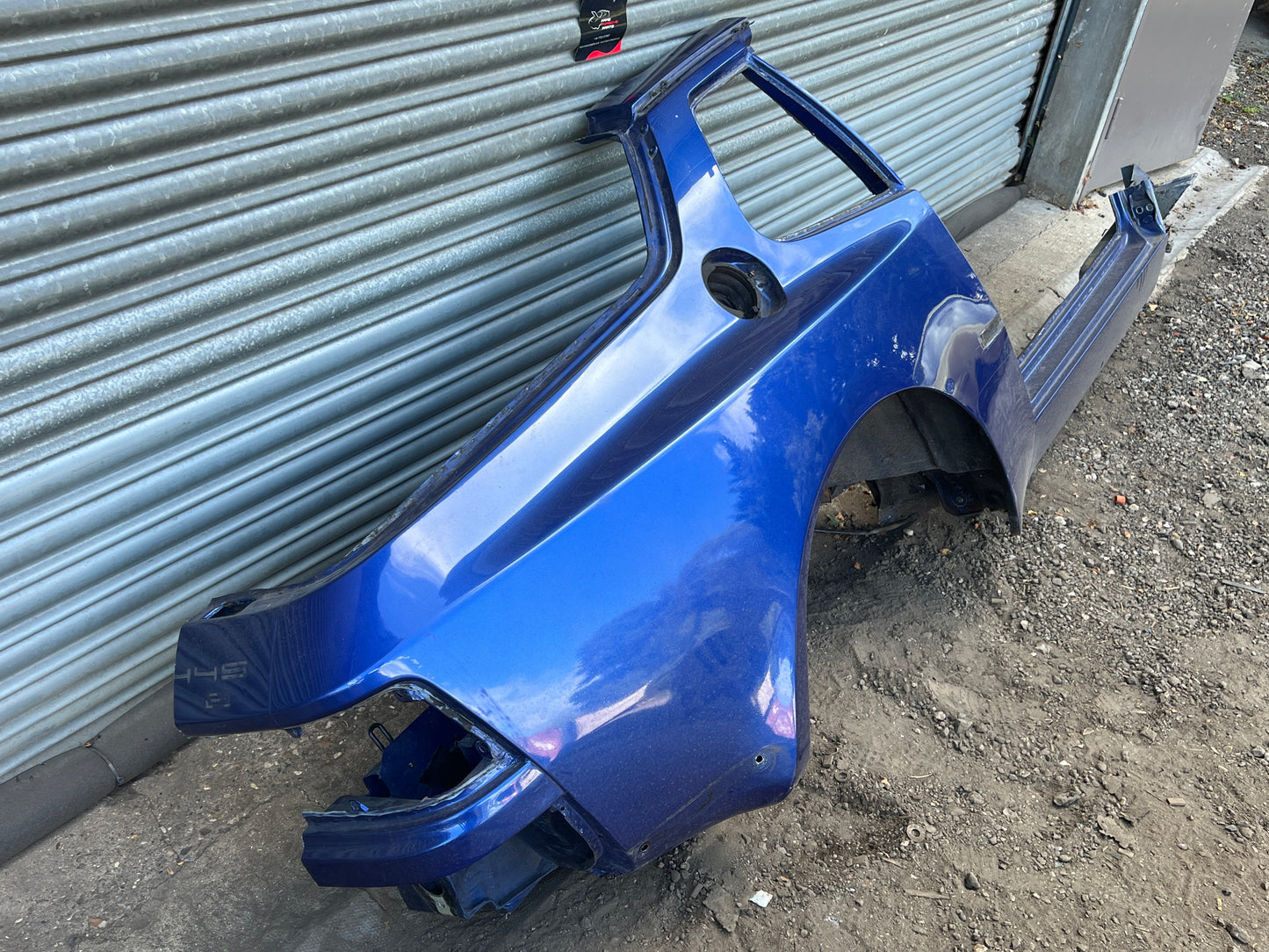 Porsche 944 S2 / Turbo 1991 Right side cut, rear fender with sill 94450390403 94450361200