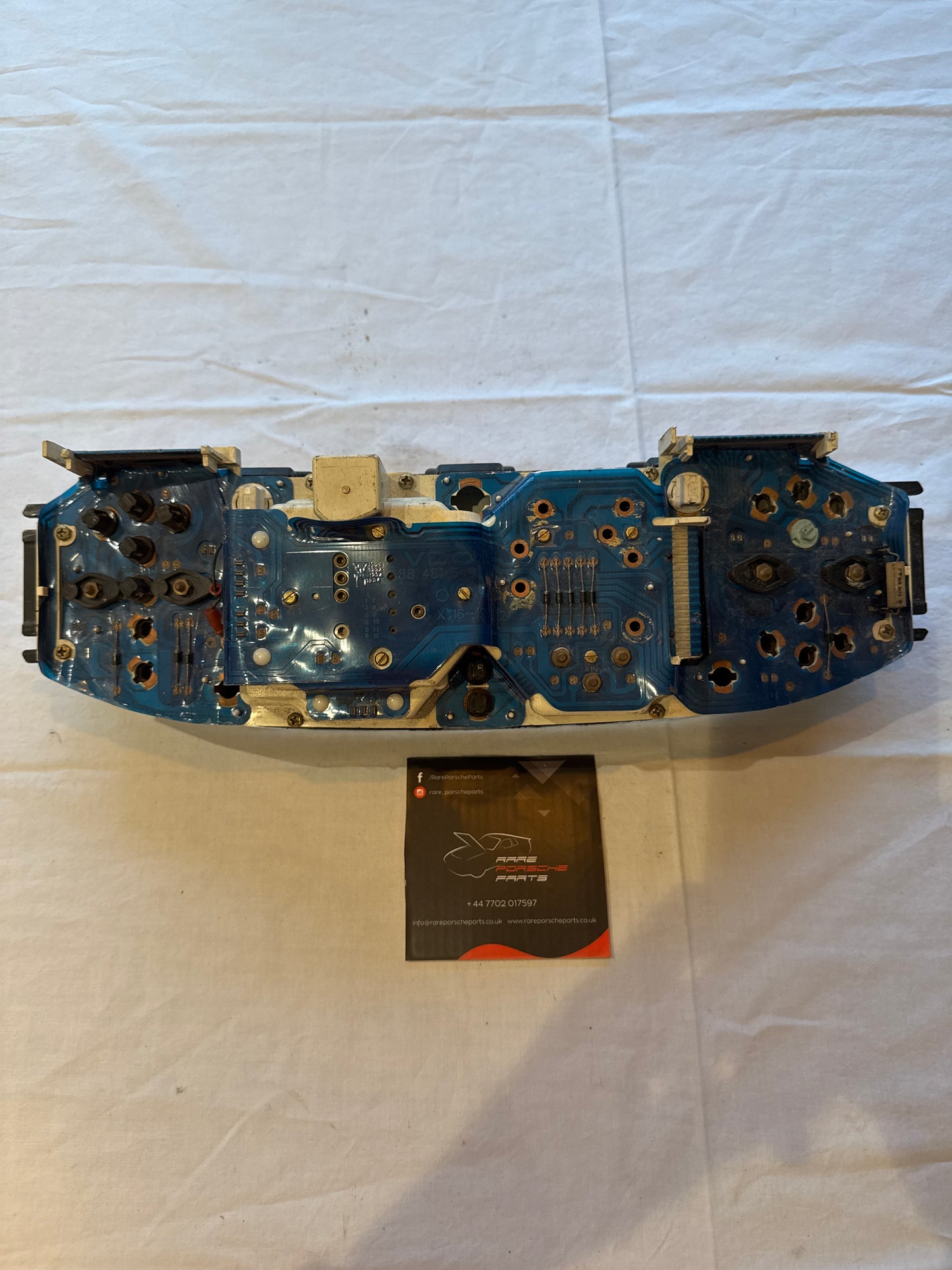 Porsche 944 dash clock binnacle pod speedometer, 94564131106 used 139296 miles plastic screen has some small scratches