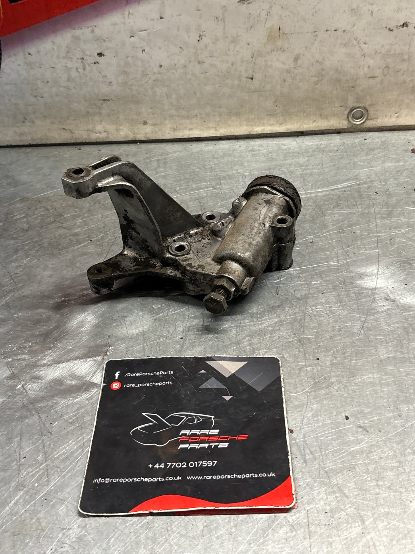 Porsche 928 timing belt tensioner, used 9281055414R