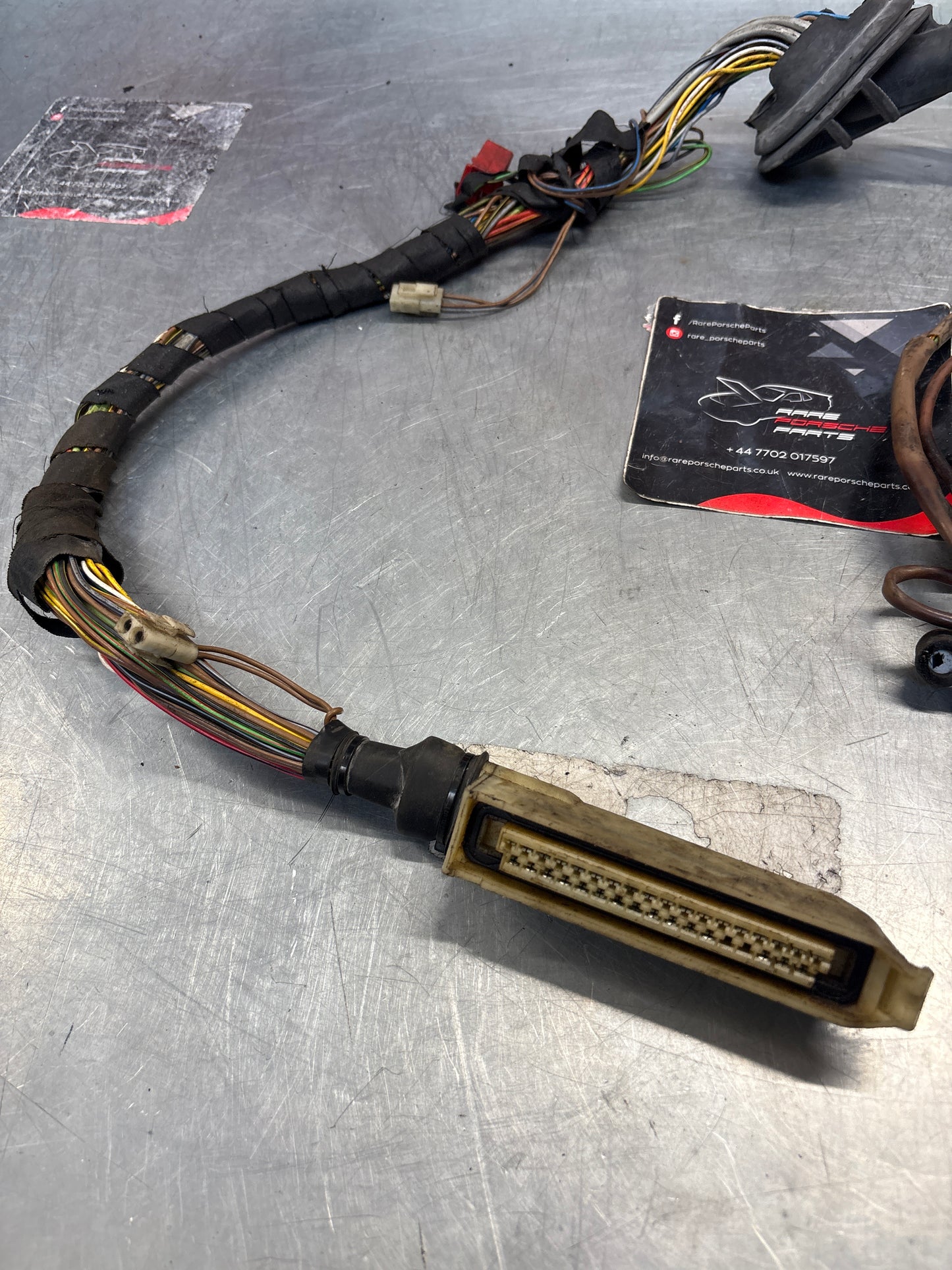 Porsche 944 late dashboard loom for 2.5 N/A, No oil level sensor 1986-, used 94460702101