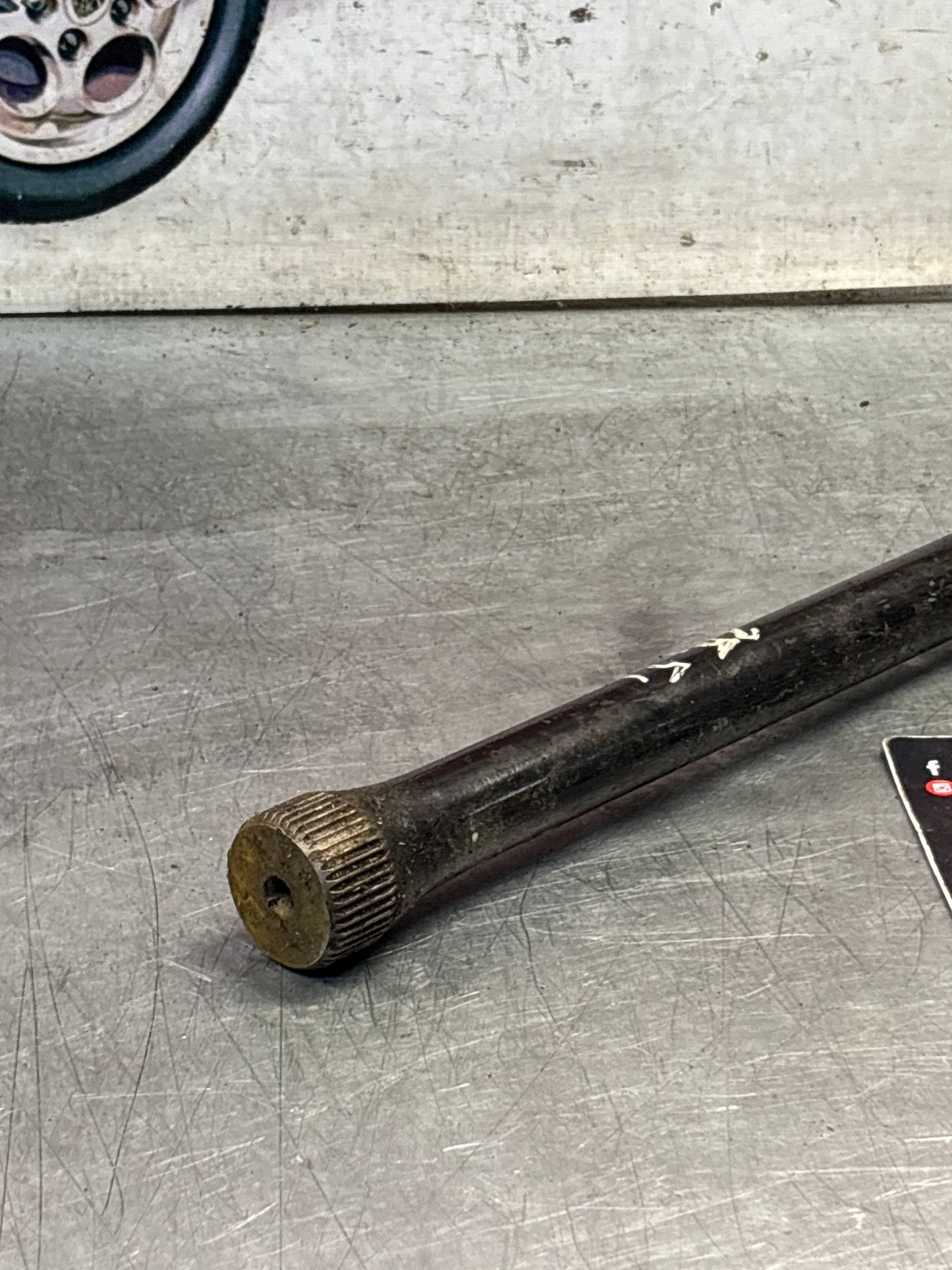 Porsche 944 Turbo rear left Torsion bar, used 95133310330 25,5mm