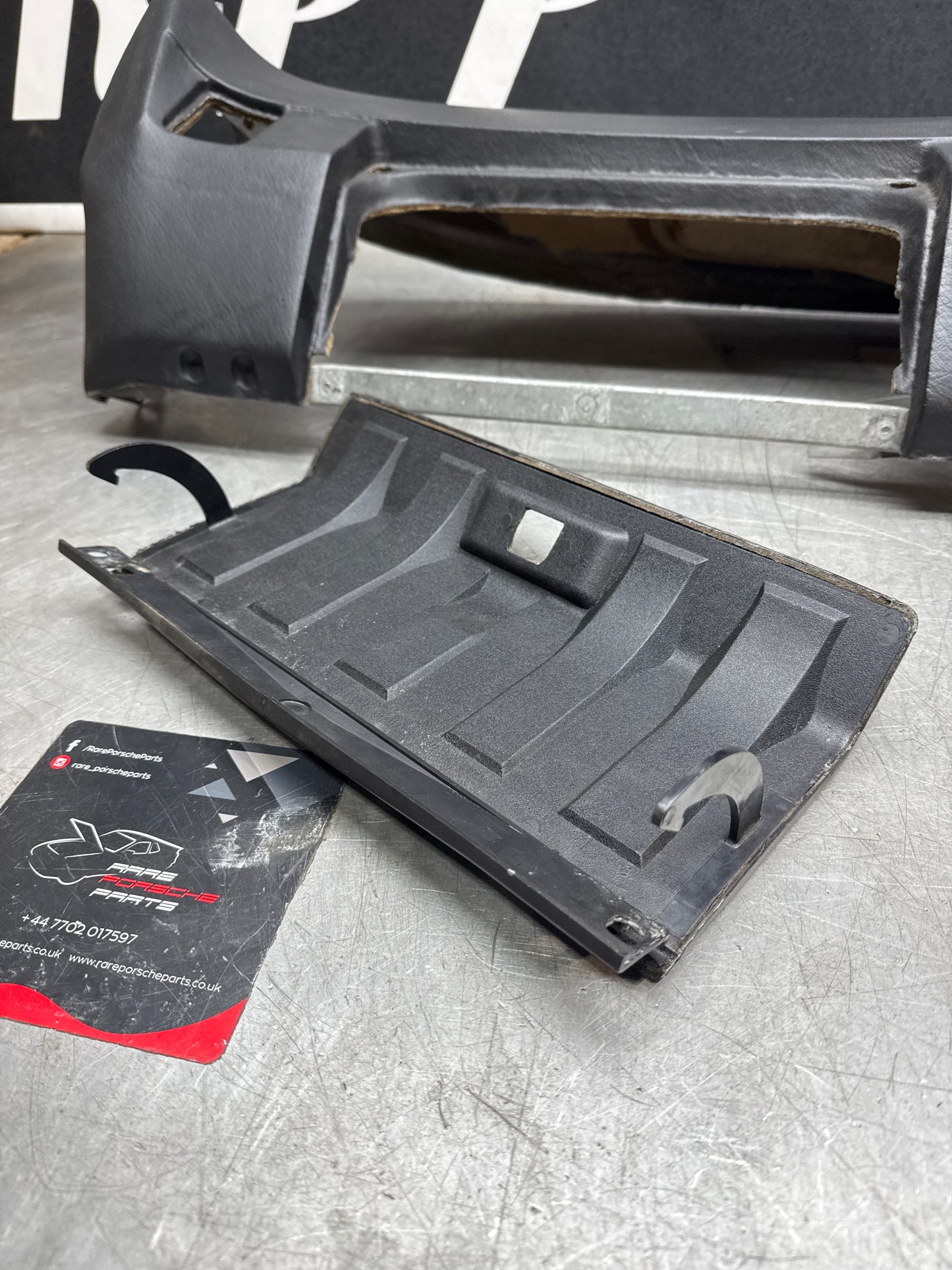 Porsche 924 944 reupholstered dashboard, black, with glove box lid