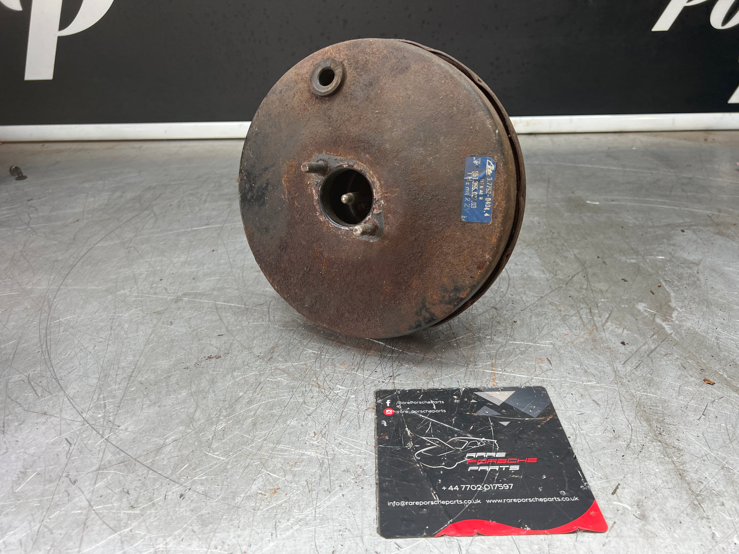 Porsche 944 brake booster, used 95135502703