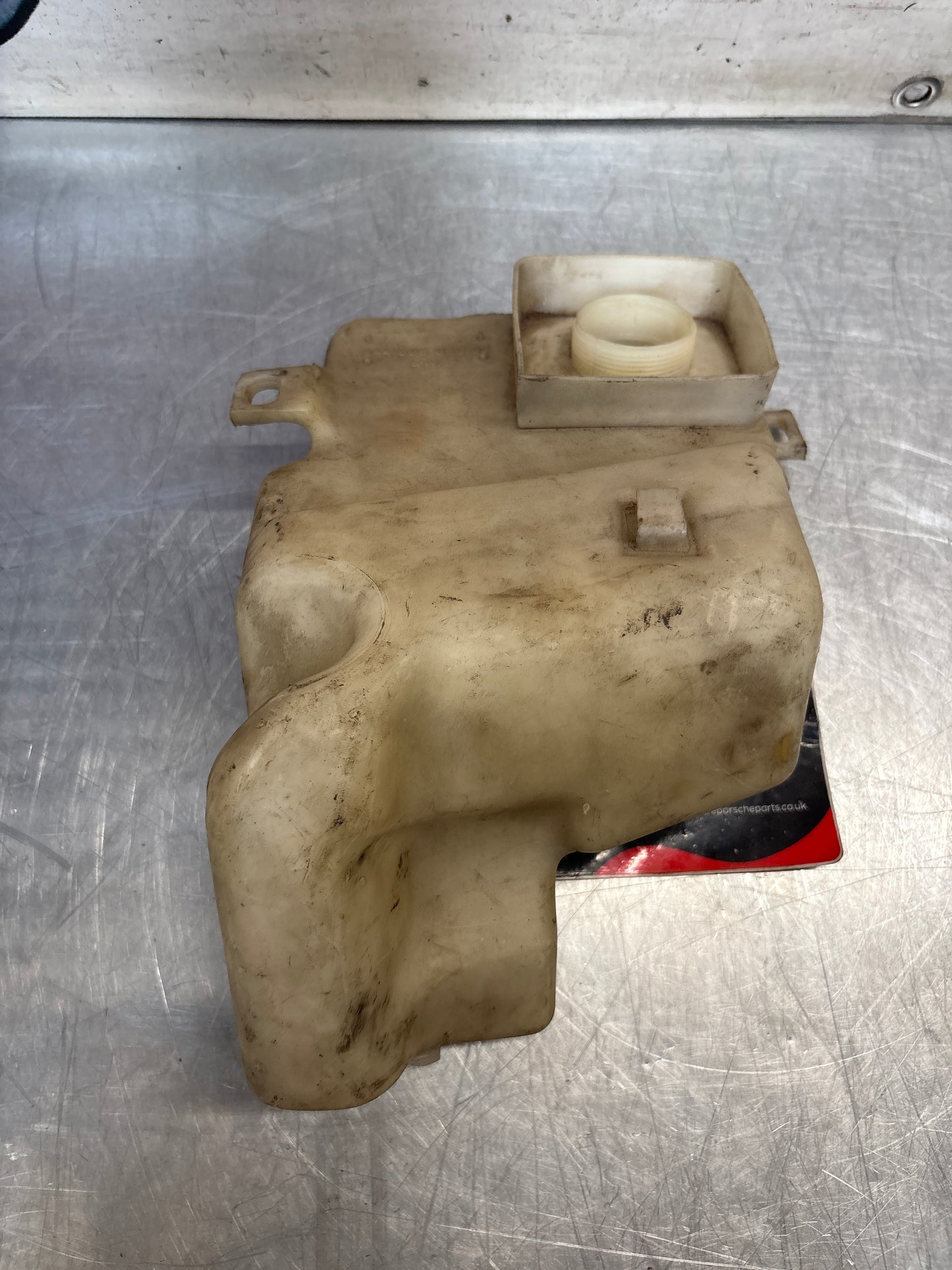 Porsche 944 Turbo/S2 Serbatoio liquido lavacristallo senza impianto lavafari, usato 944 628 060 00