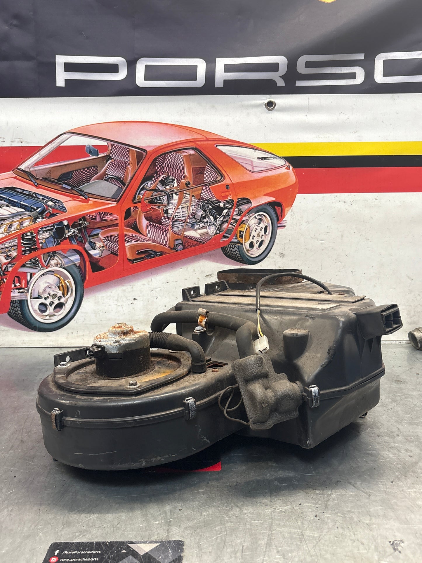 Porsche 924 Air conditioner unit, used 477820002