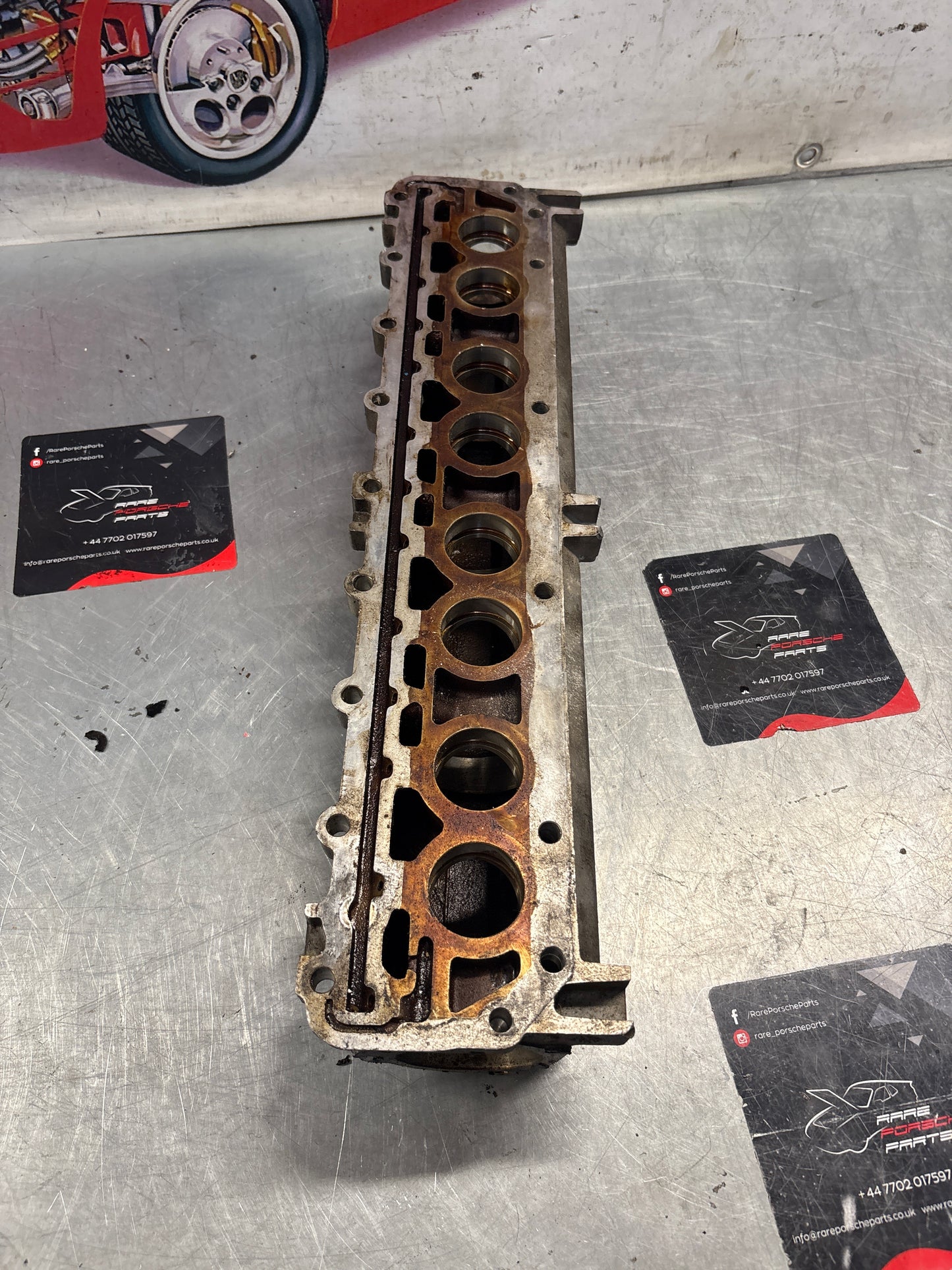 Porsche 924S 944 2.5 camshaft housing complete with camshaft 9441052506R