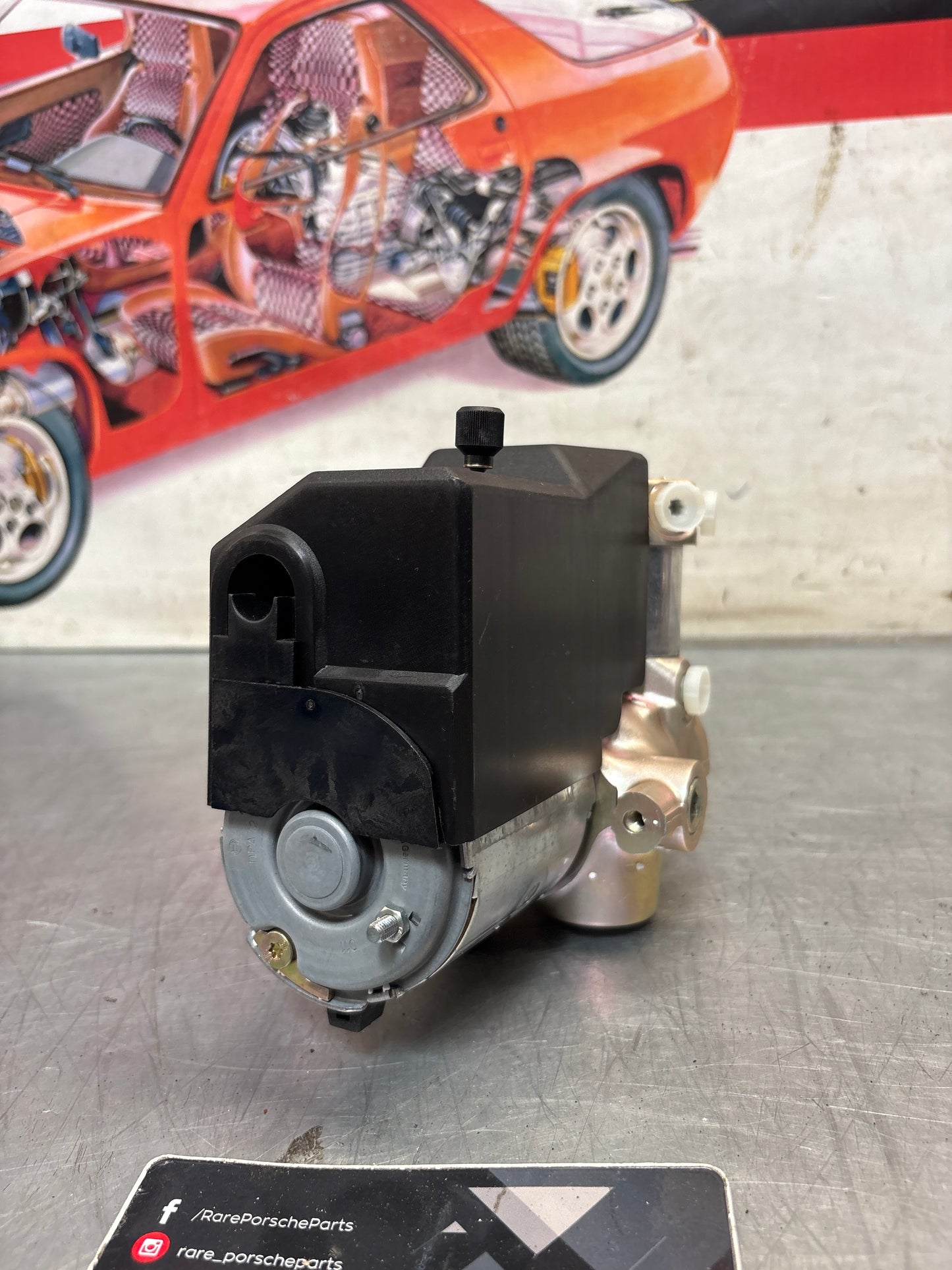 Porsche 964 hydraulic unit 96435595500 / 0265200066 New NOS