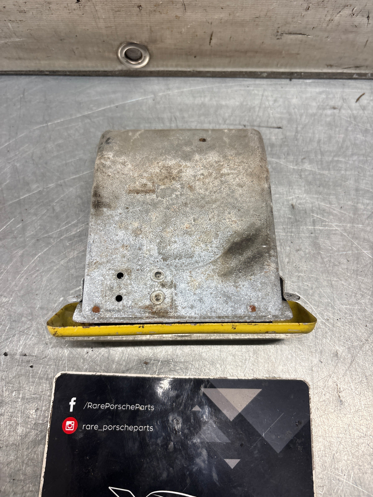 Porsche 914 Ashtray, used 91455207510
