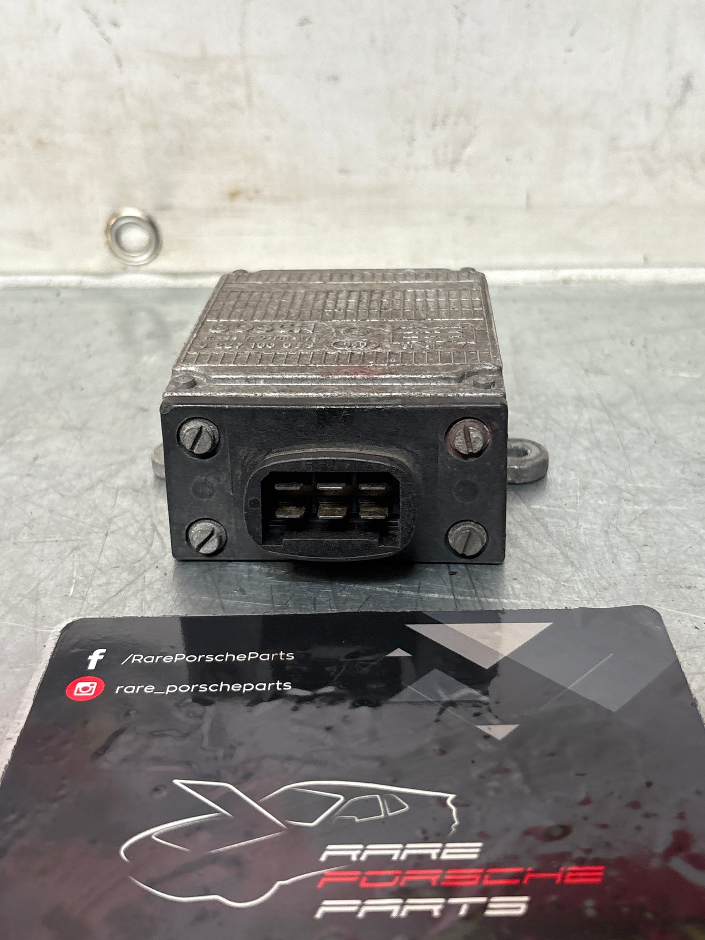 Porsche 924 series 1 turbo Ignition module 0 227 100 017 / 0227100017