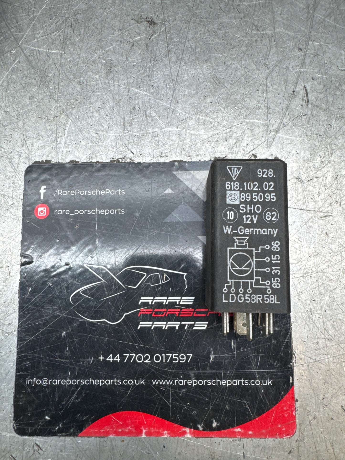 Porsche 928 warning time relay, used 92861810202