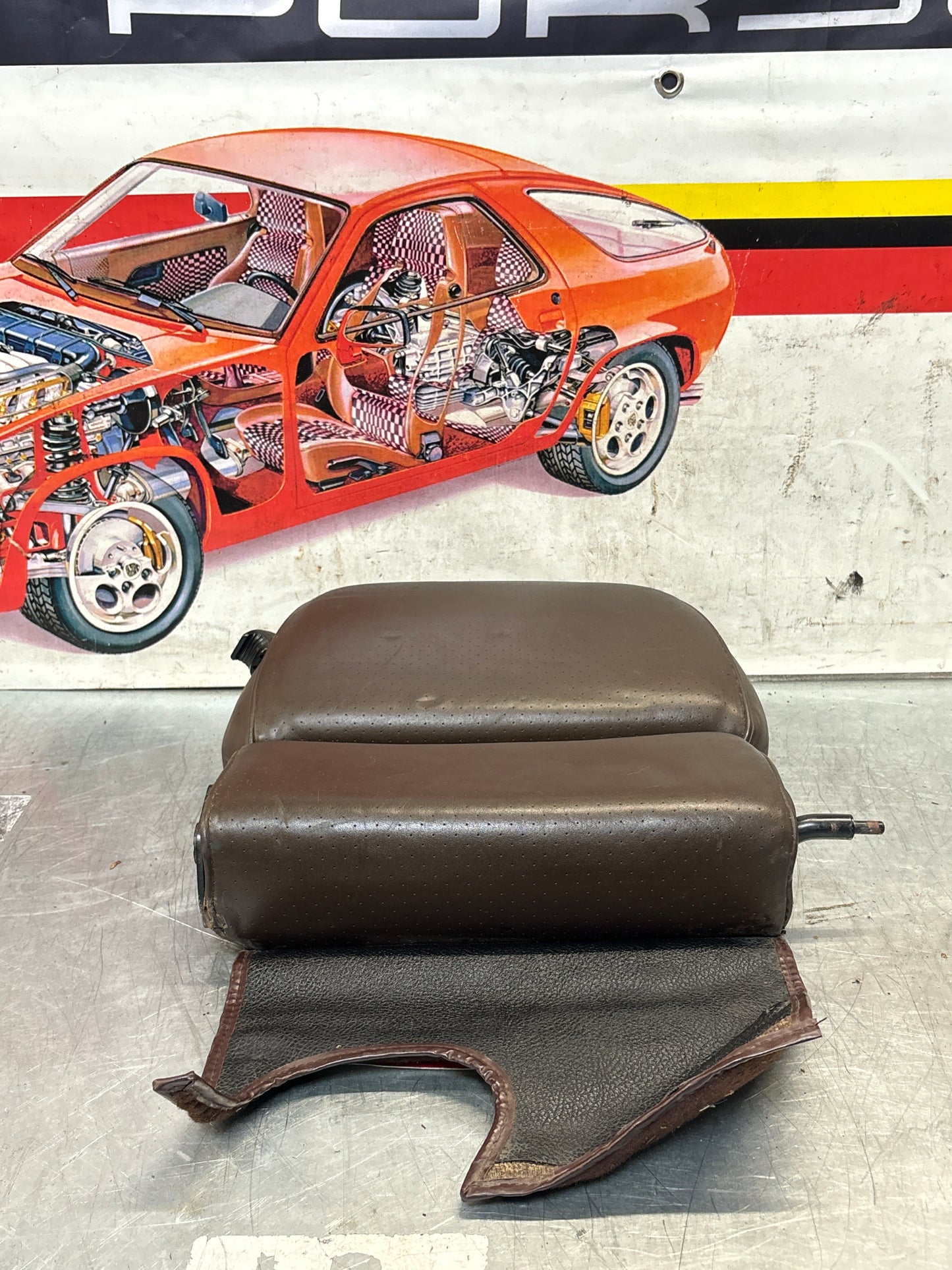 Porsche 928 rear right seat backrest, brown, leather used 92852203852