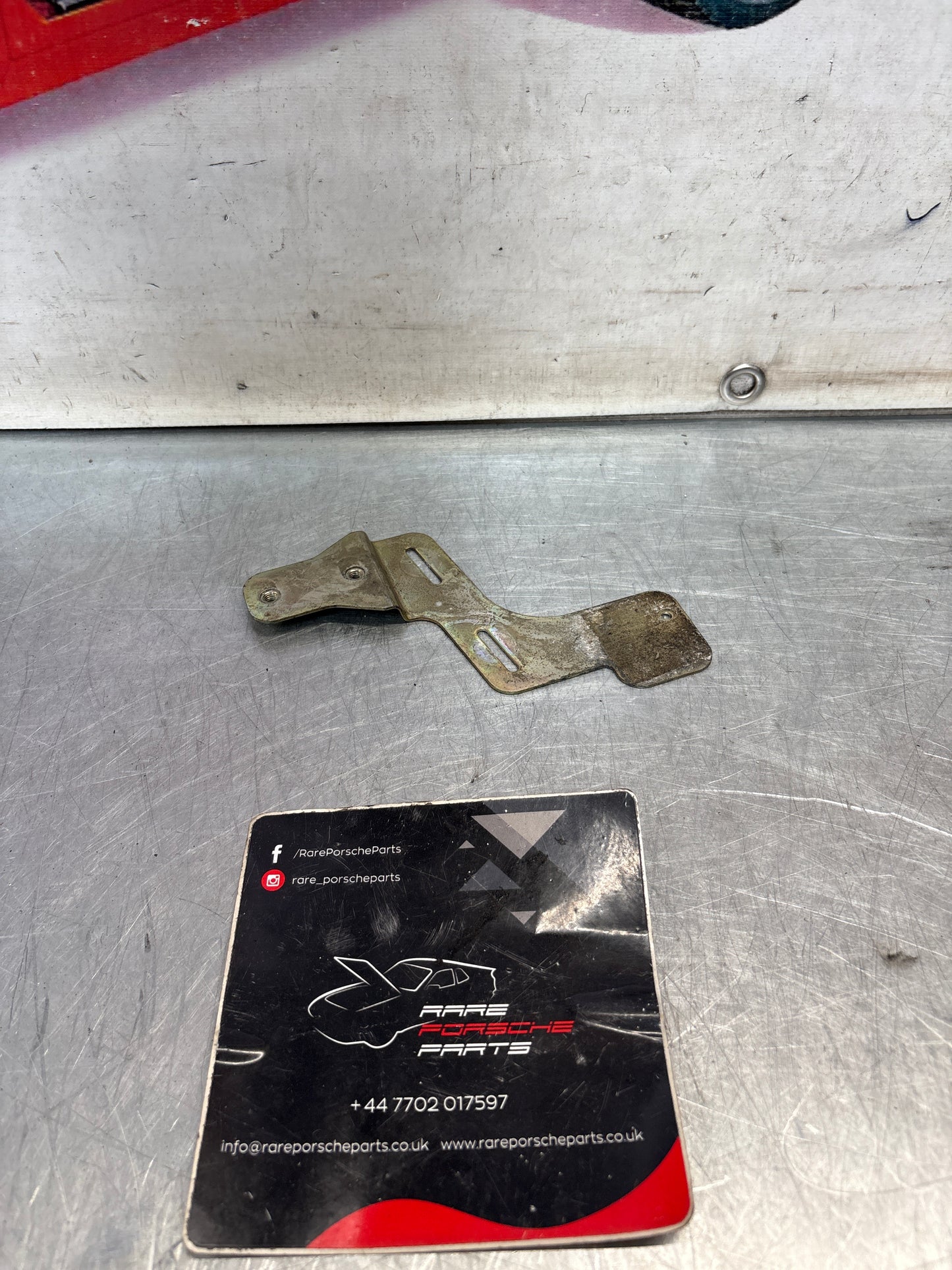 Porsche 928 actuator motor door support bracket right, 92853711403