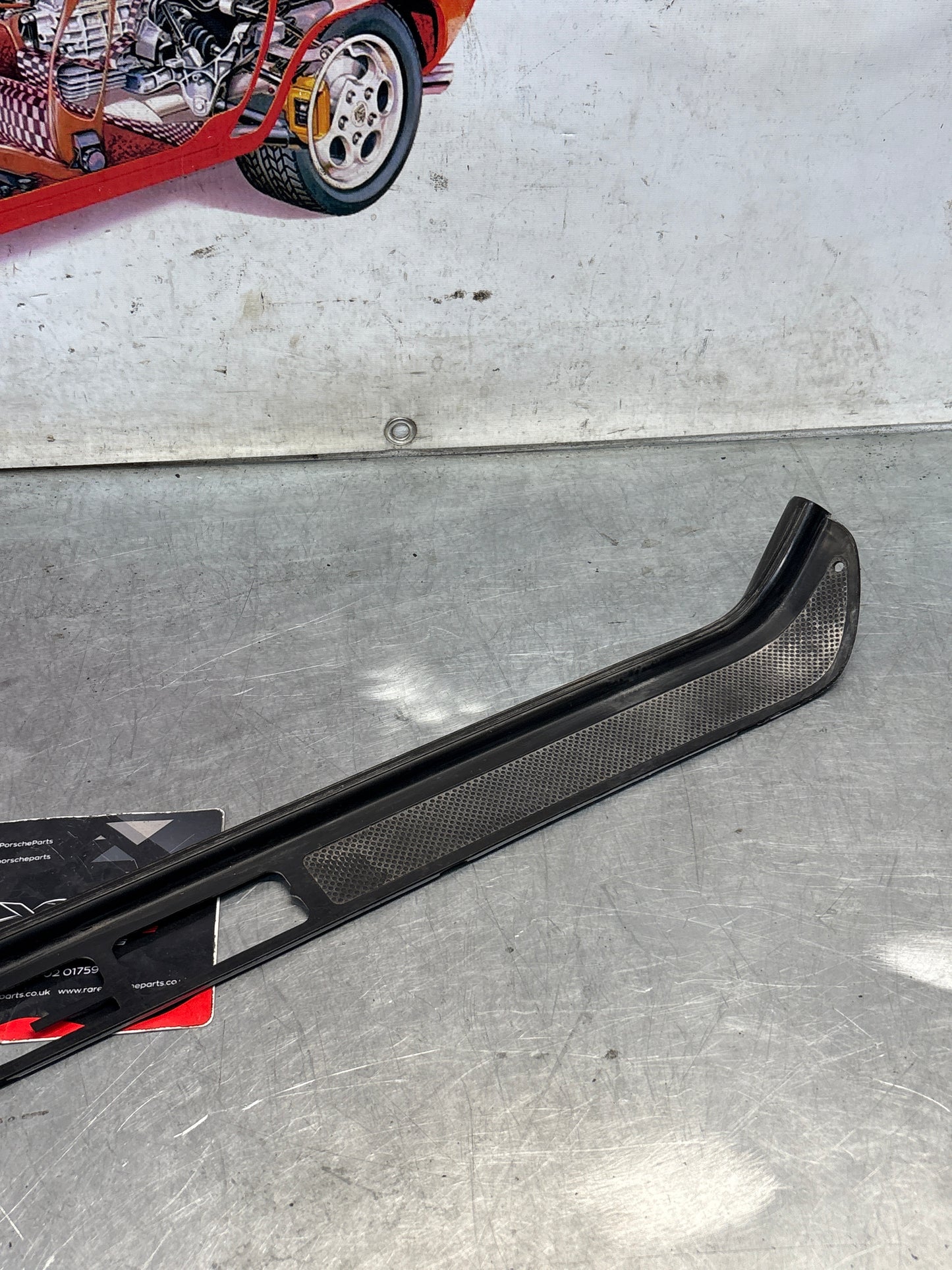 Porsche 928 scuff plate, door sill trim, left, N/S 92855105502 used
