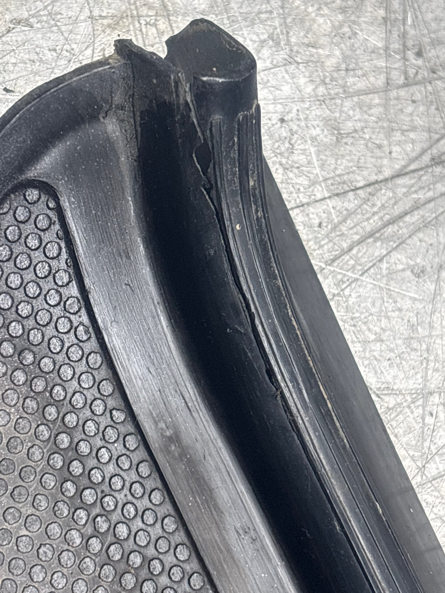 Porsche 928 scuff plate, door sill trim, left, N/S 92855105502 used