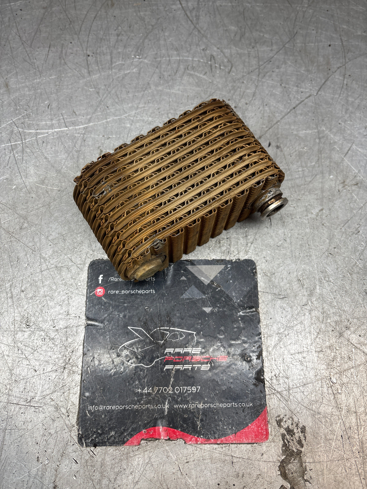 924s Radiator Porsche 924S 944 oil-water radiator, oil cooler, heat exchanger 944107 ...
