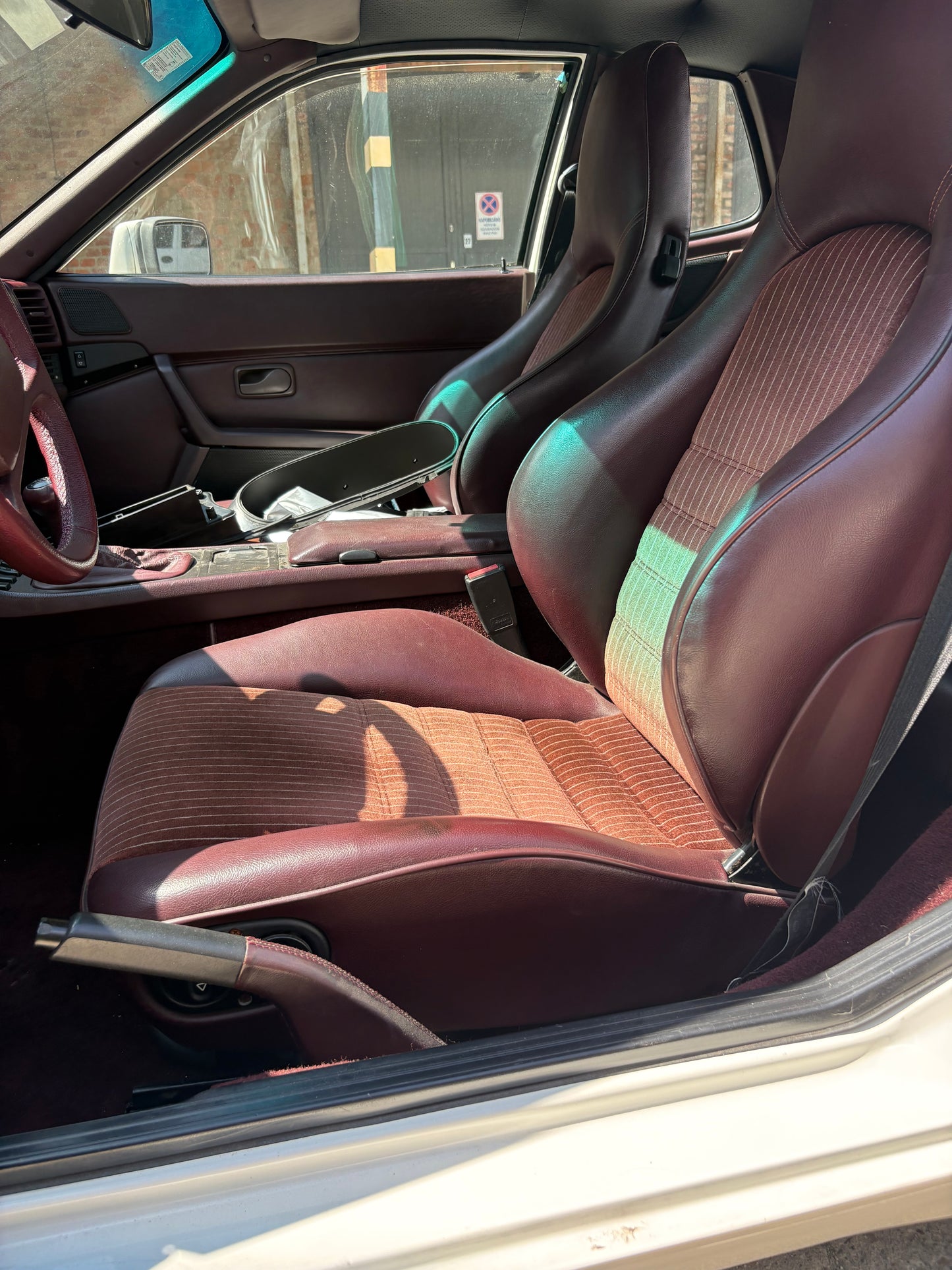 Porsche 944 Turbo/S2 complete Burgundy Interior with Recaro Sport seats, LHD