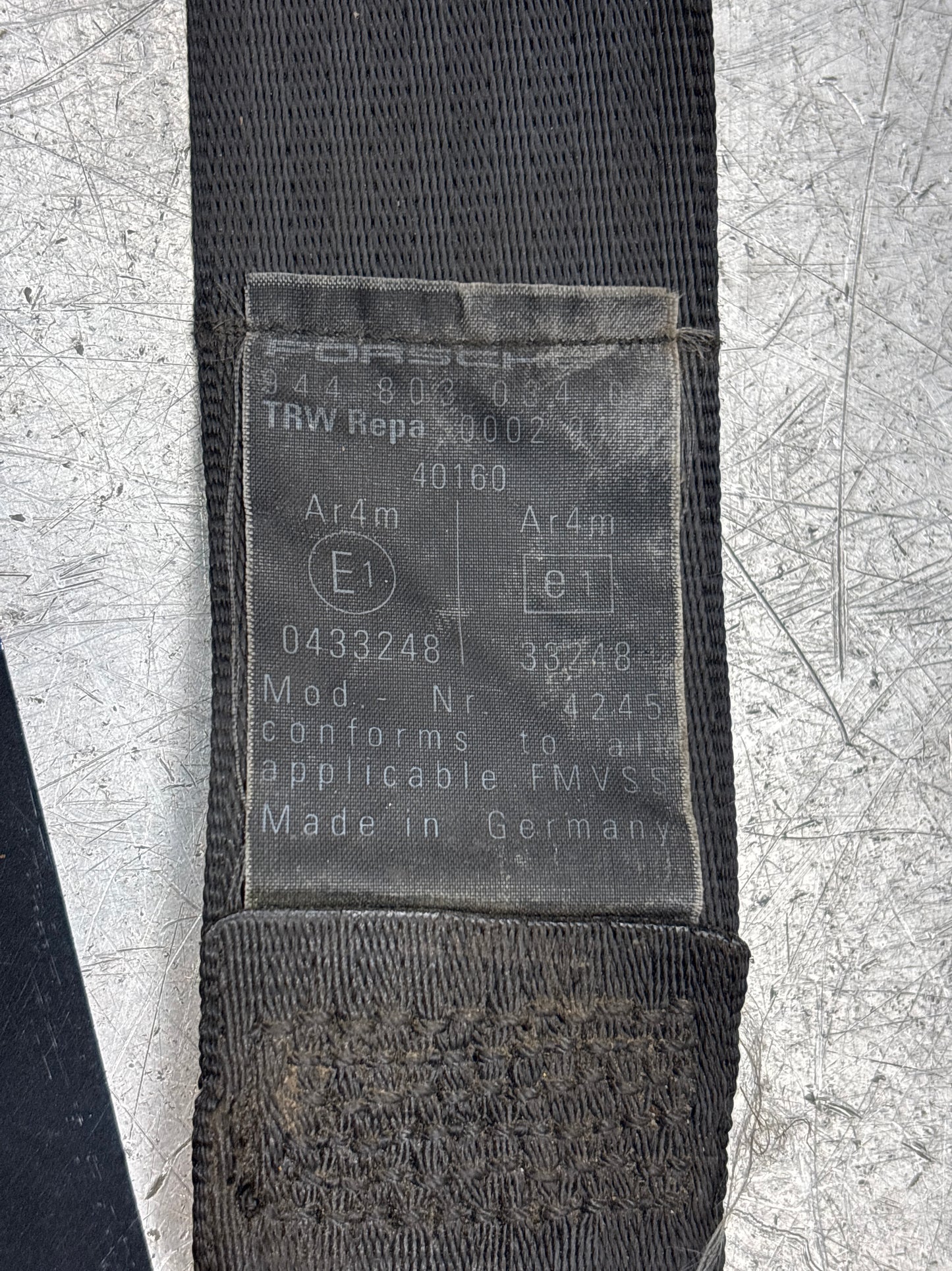 Porsche 944 S2 Turbo front right O/S seat belt 94480303400, used