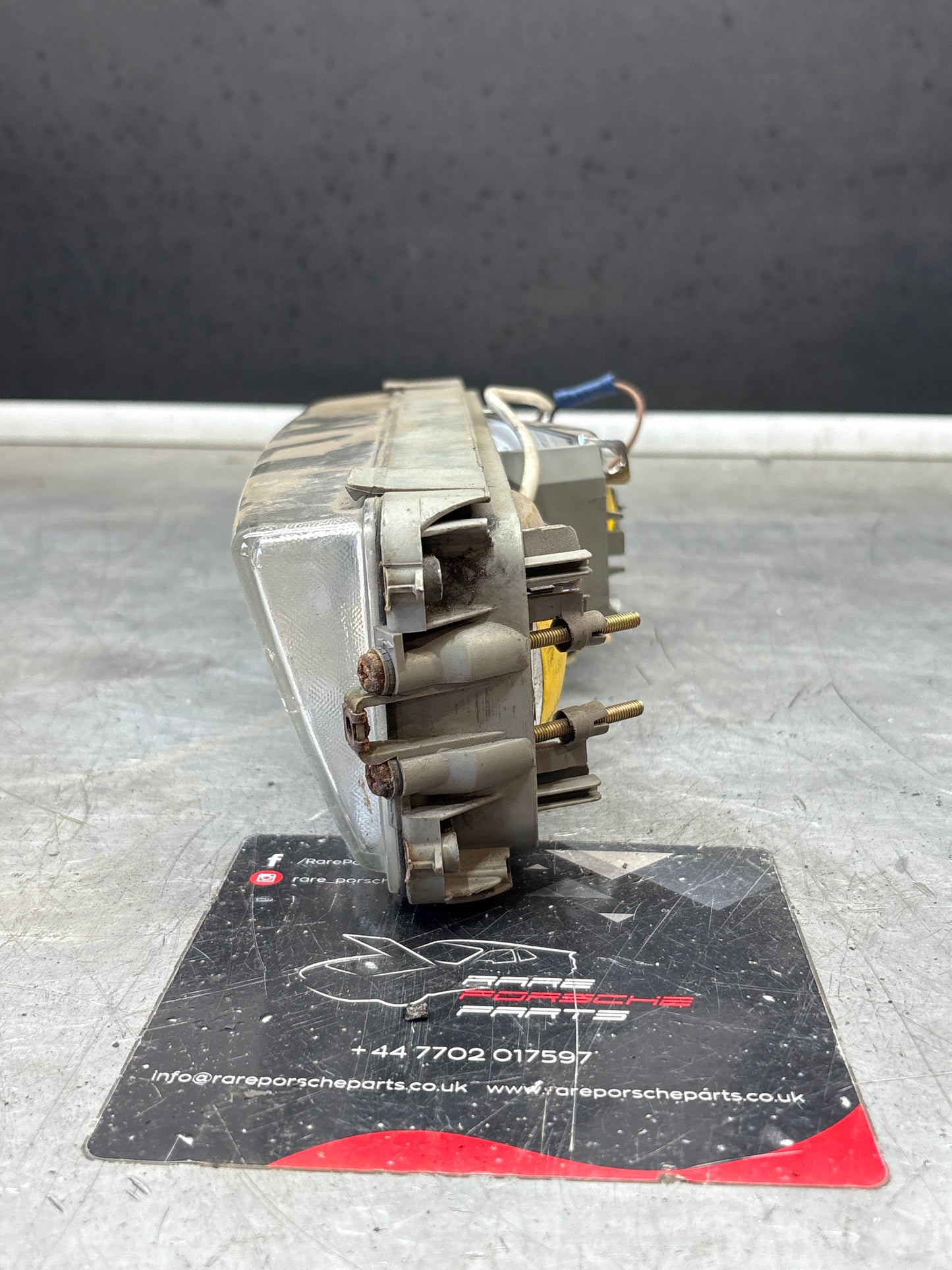 Porsche 944 S2 Turbo right foglight 95163121200 / 0305200701 used