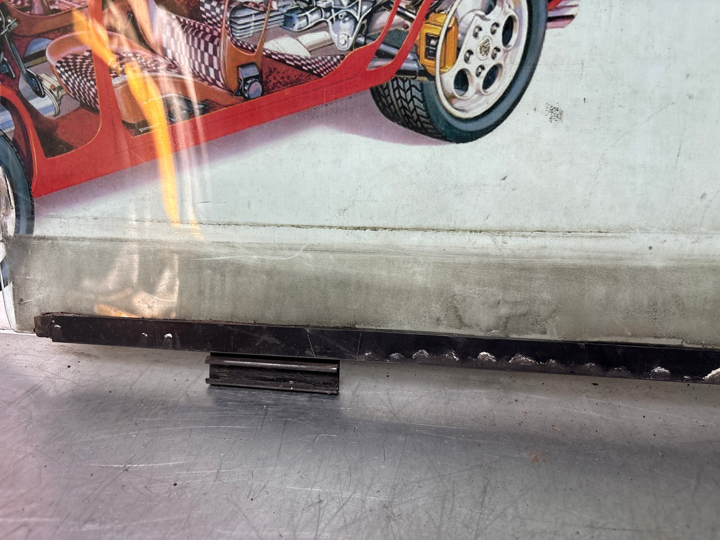 Porsche 944 Left side door glass, tinted green used 94454202301