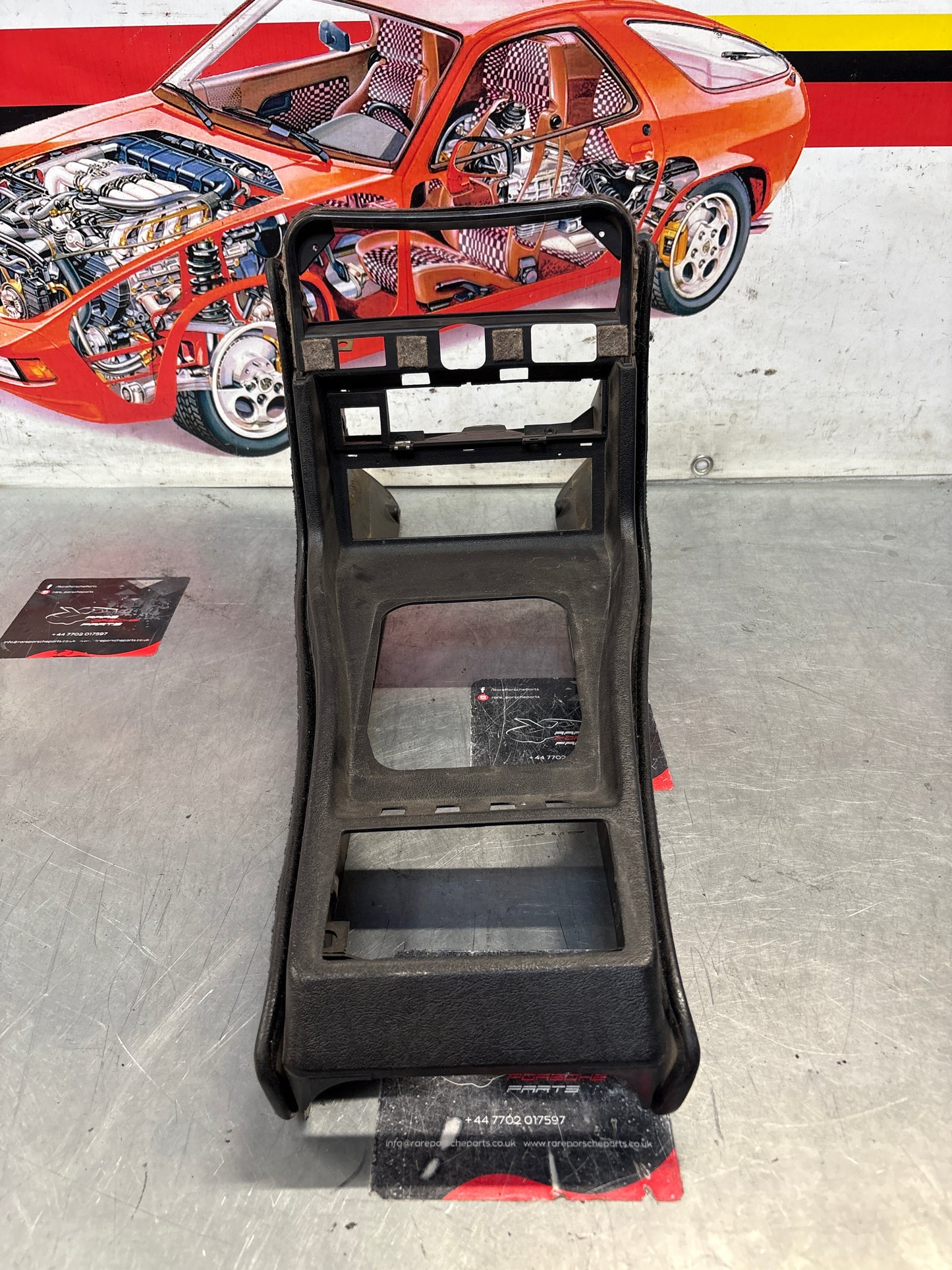 Porsche 924 centre console black, no switch holes 477857951 / 477857969 used