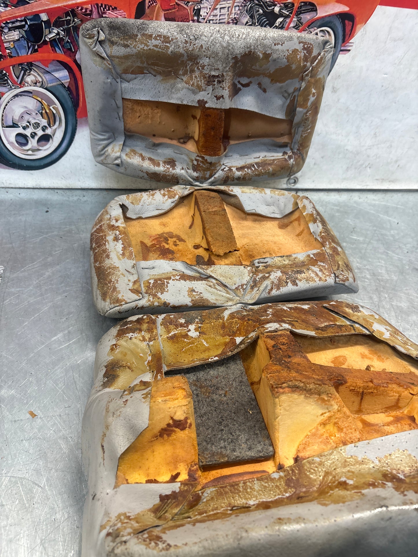 Porsche 928 rear right seat and center + upper cushion, used, grey 92852206051 / 92852208851 / 92852204650