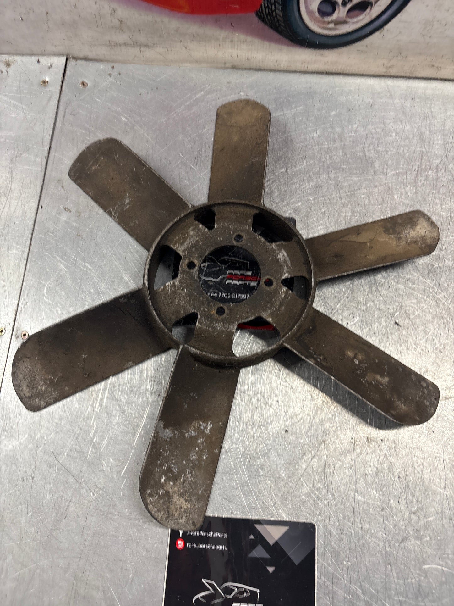 Porsche 928 early Engine cooling fan used 92810613701 / 1082051006