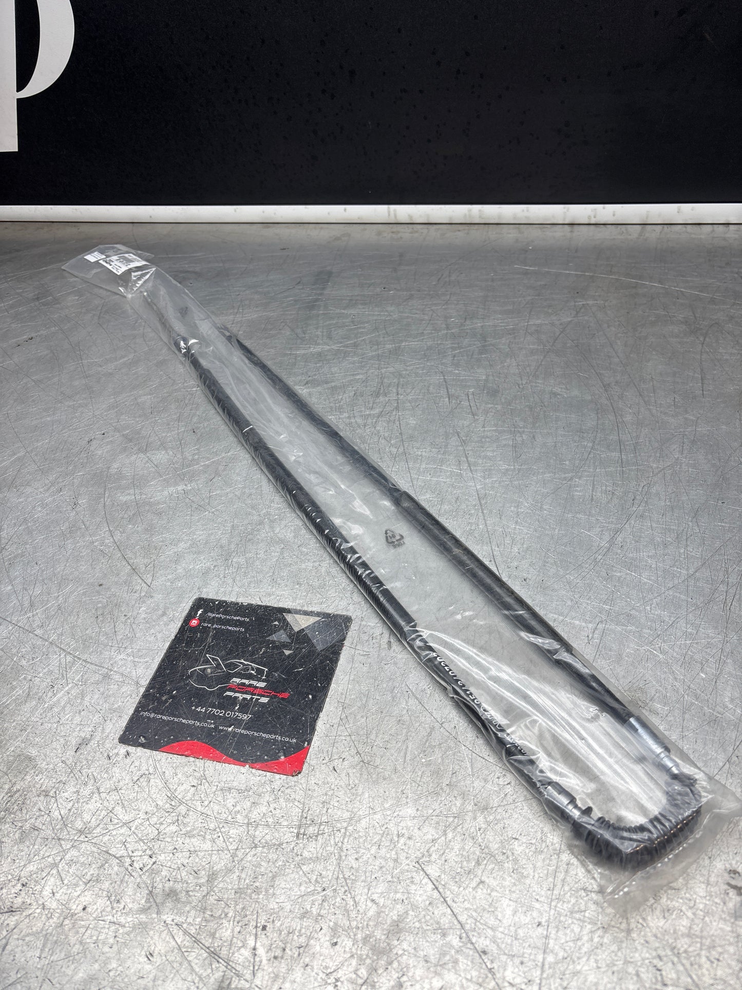 Porsche 924S/944 85-91 Long handbrake cable, 95142407202