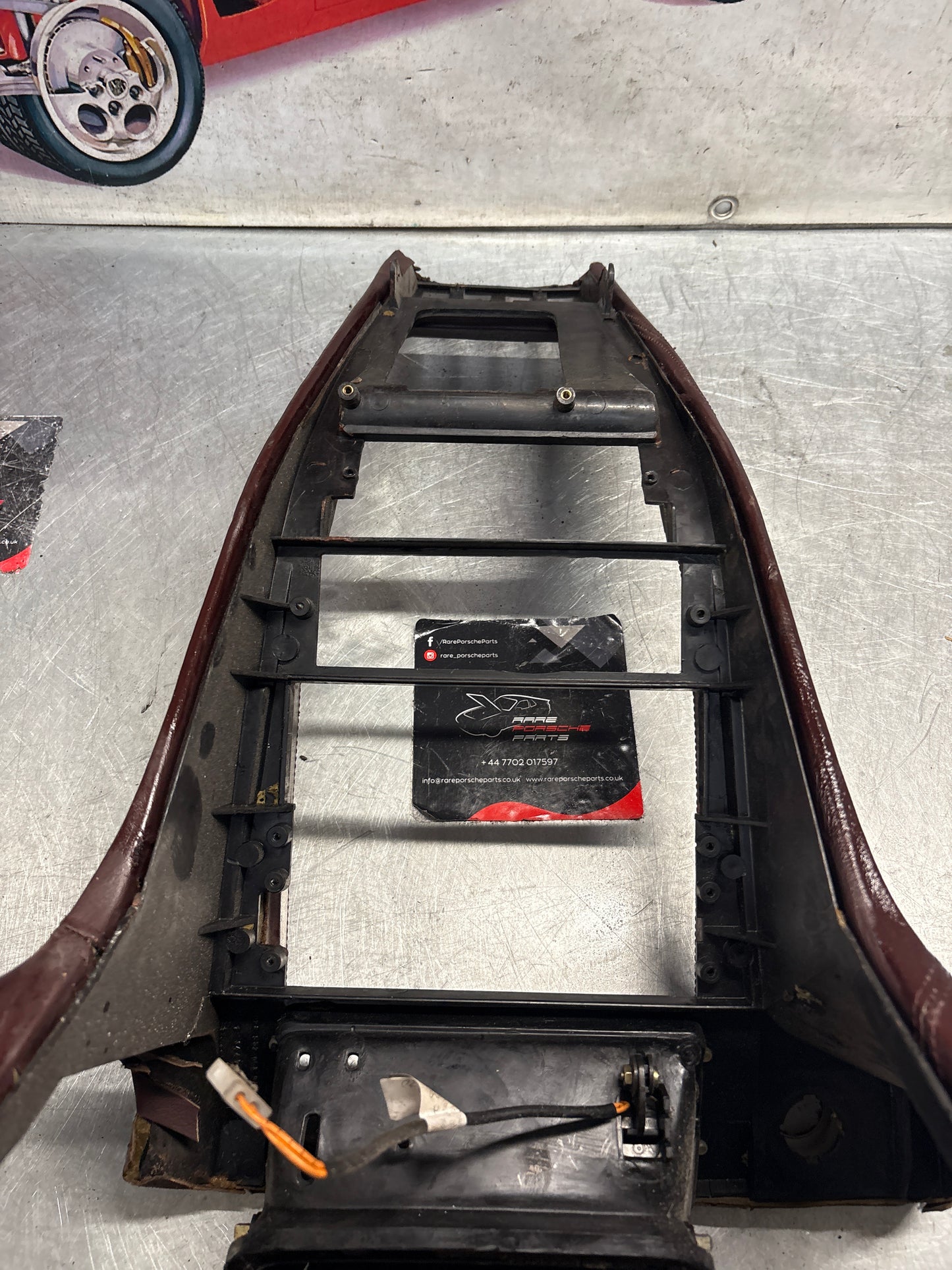 Porsche 928 Center console, used 92855206304 burgundy