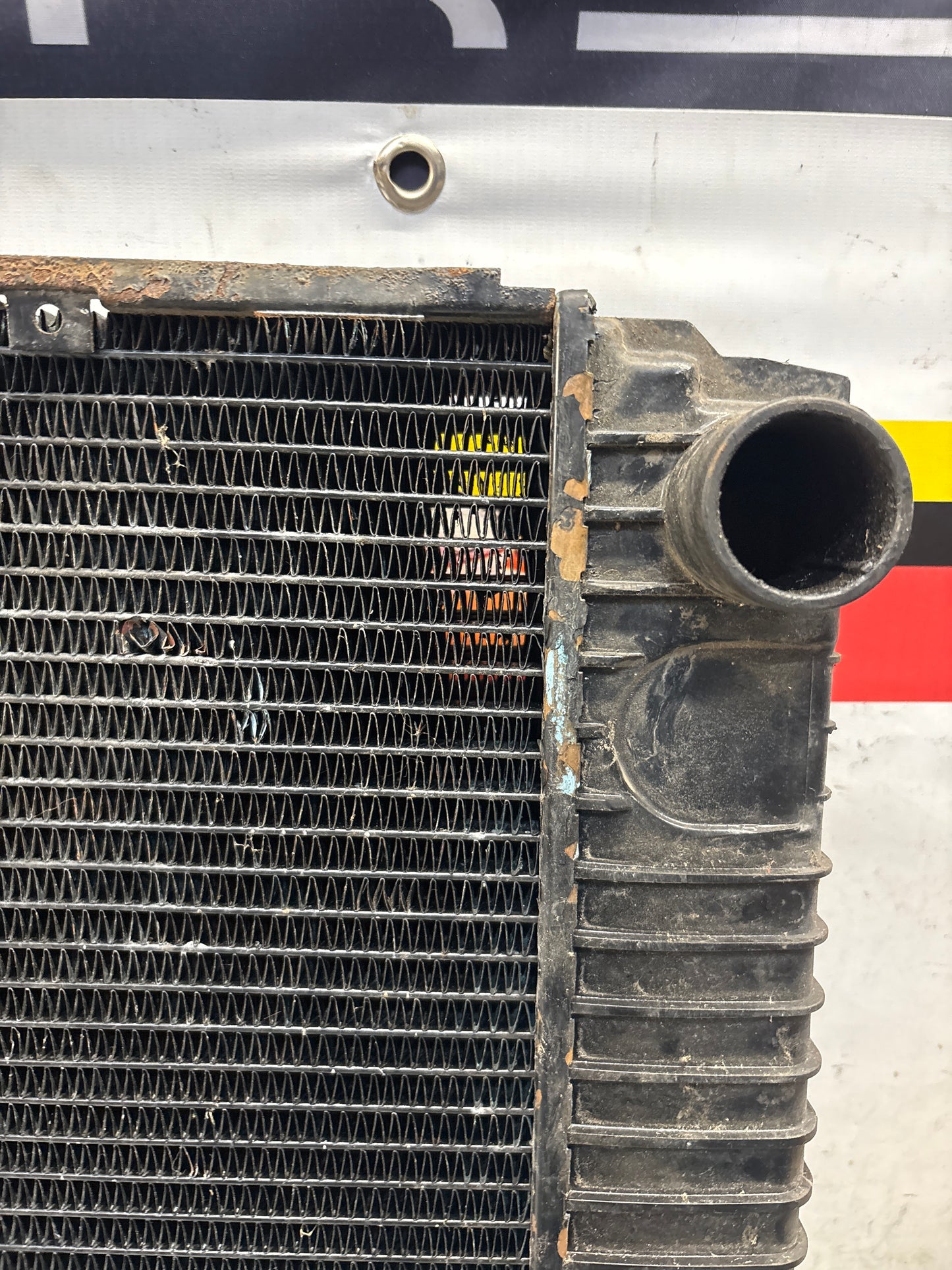 Porsche 928S BEHR Radiator, used, pressure tested 92810644401