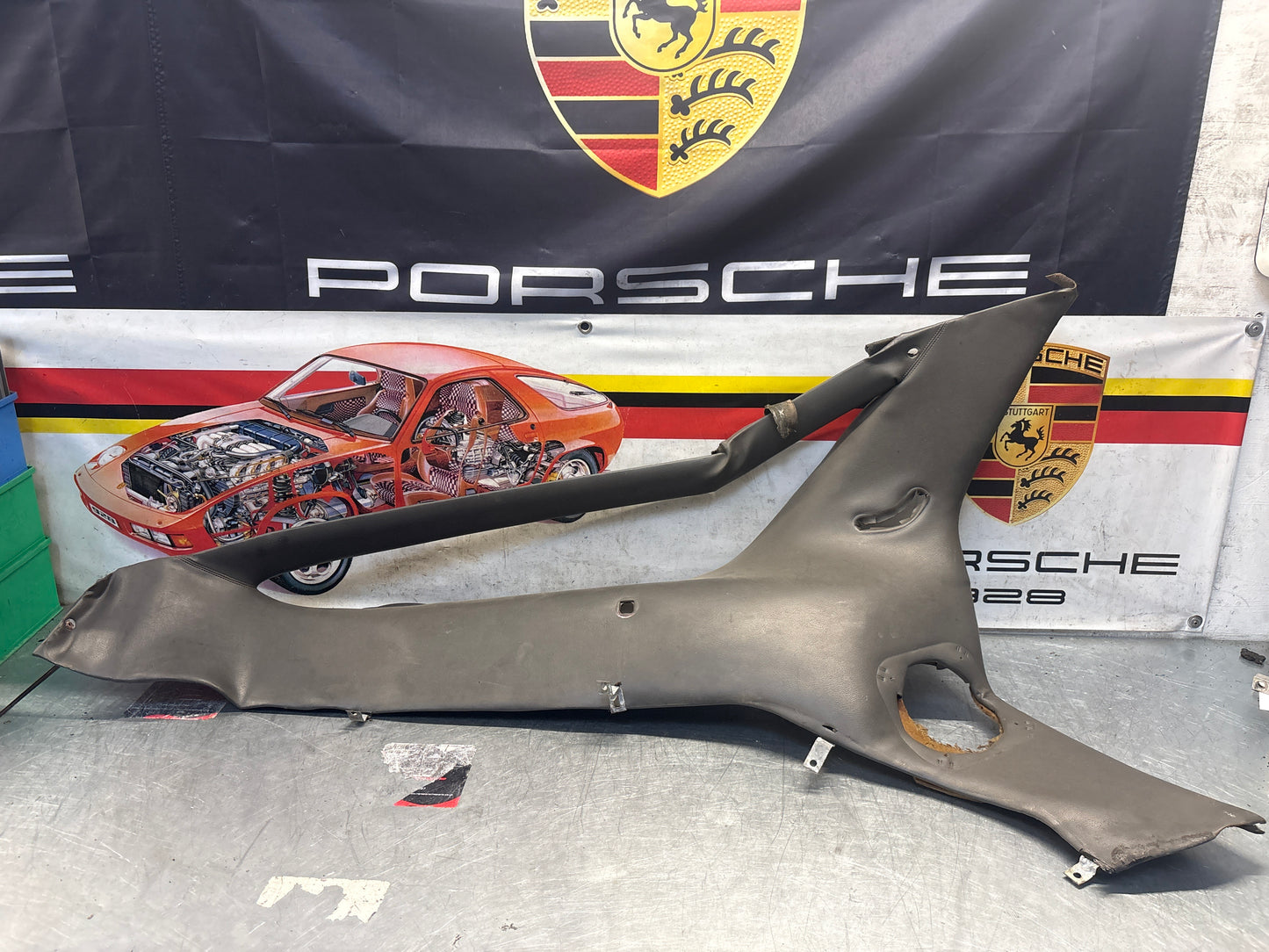 Porsche 928 left side lower side trim panel, grey used 92855502157