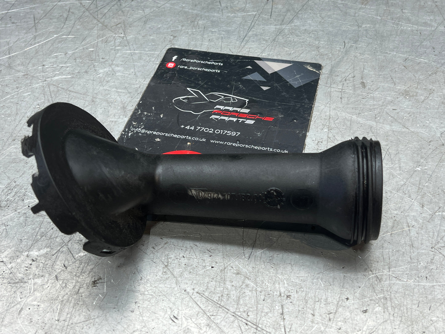 Porsche 944 2.5 Oil filler neck / separator 94410718200 used