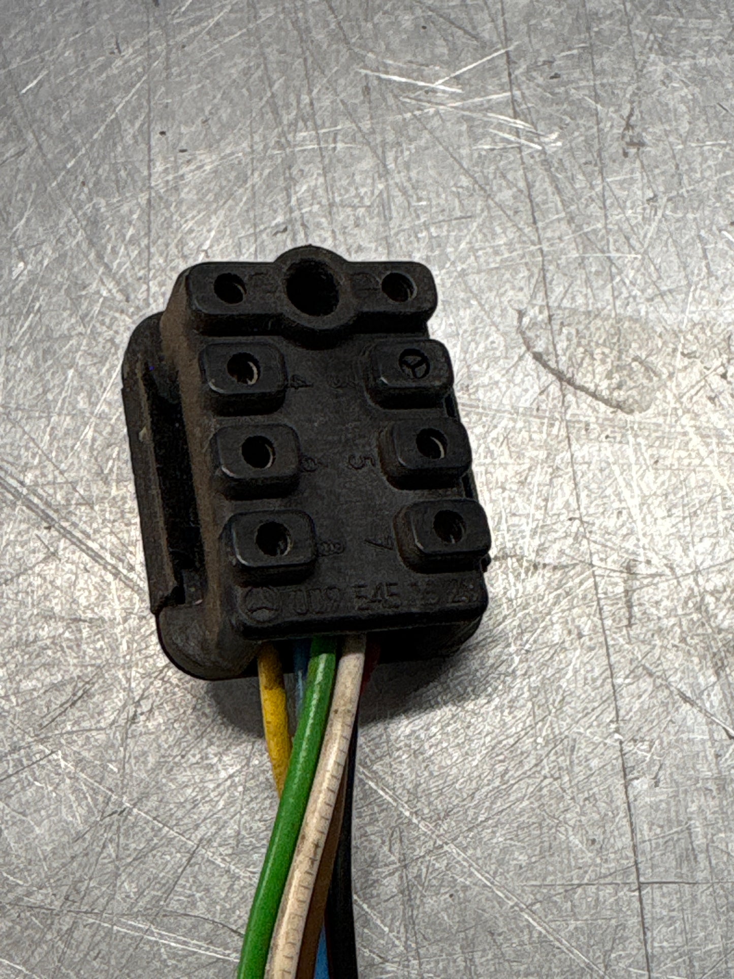 Porsche 944 Turbo / 928 / Mercedes-Benz seat belt relay pigtail, used 0095451728