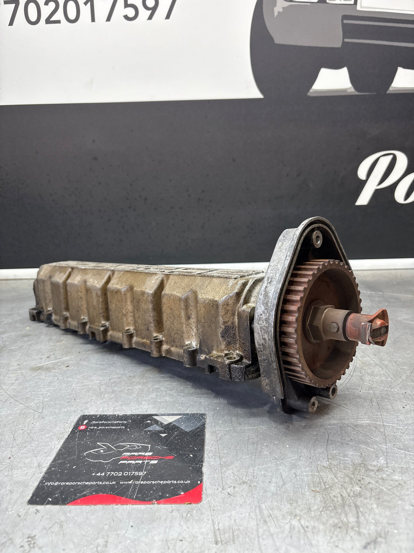 Porsche 924S 944 2.5 2.7 camshaft housing without tappets with camshaft 9441052506R