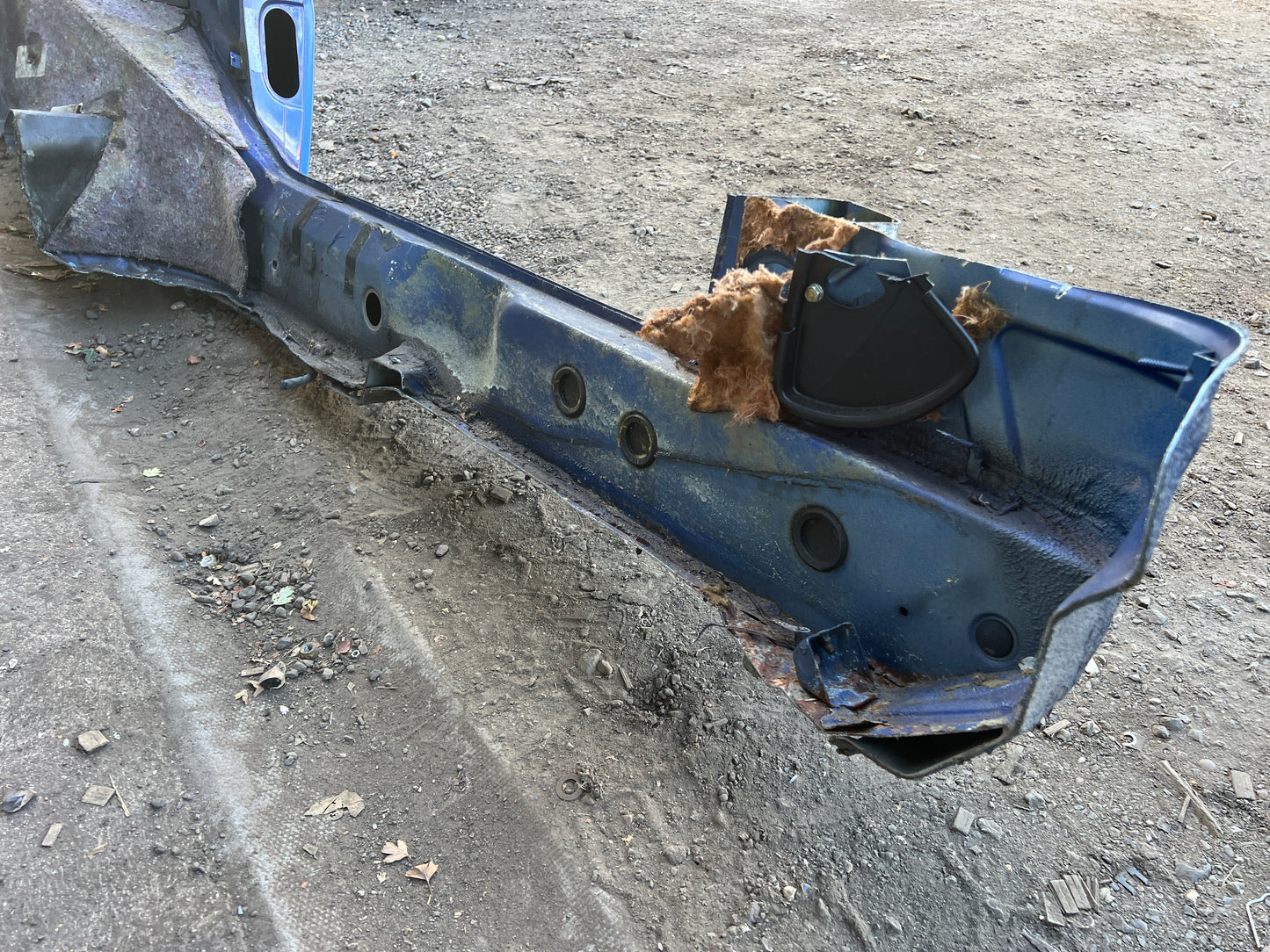 Porsche 944 left side cut, rear fender with sill 94450390303, 94450361102