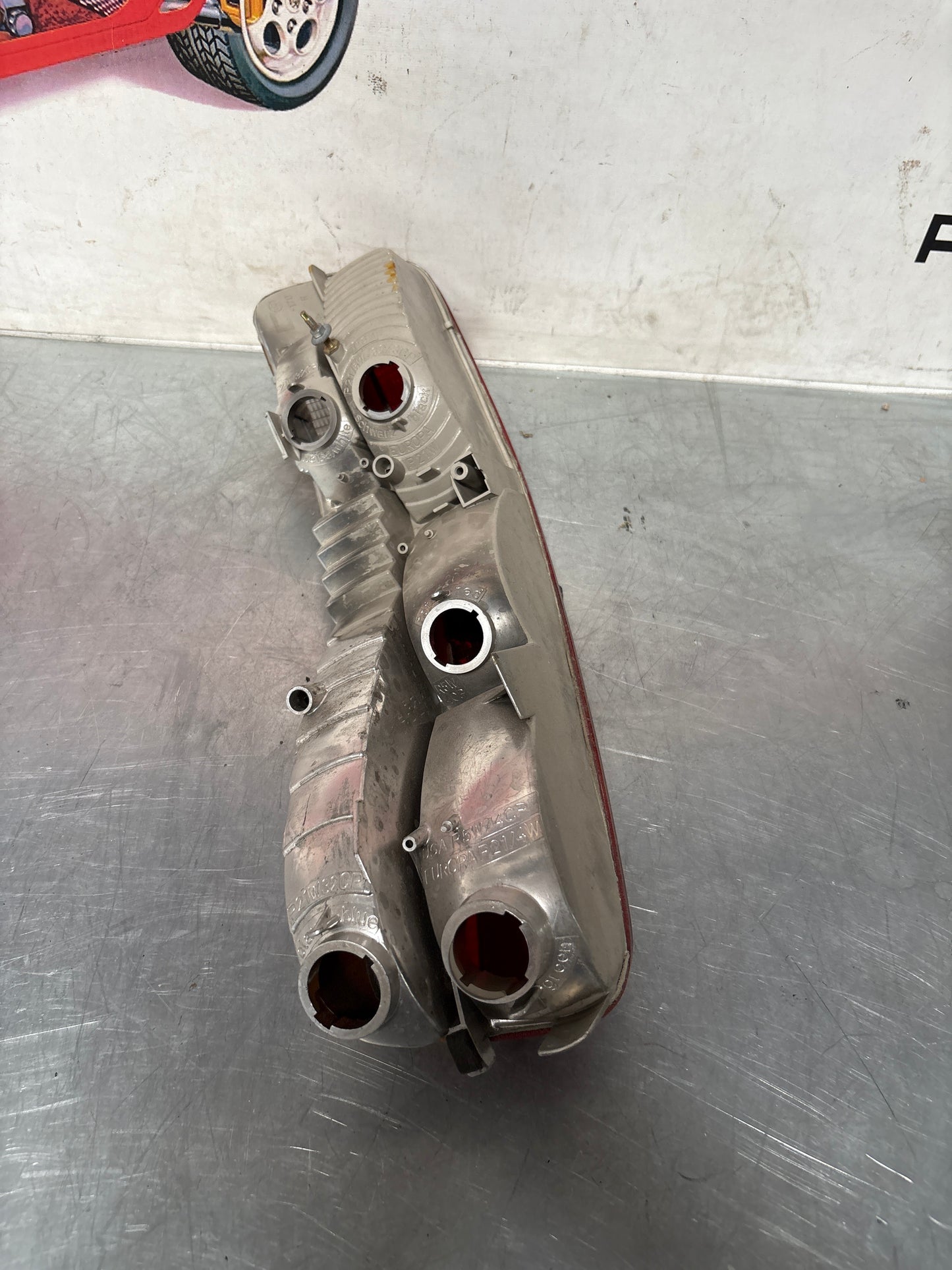 Porsche 928 rear right tail light, used 92863104401, cracked