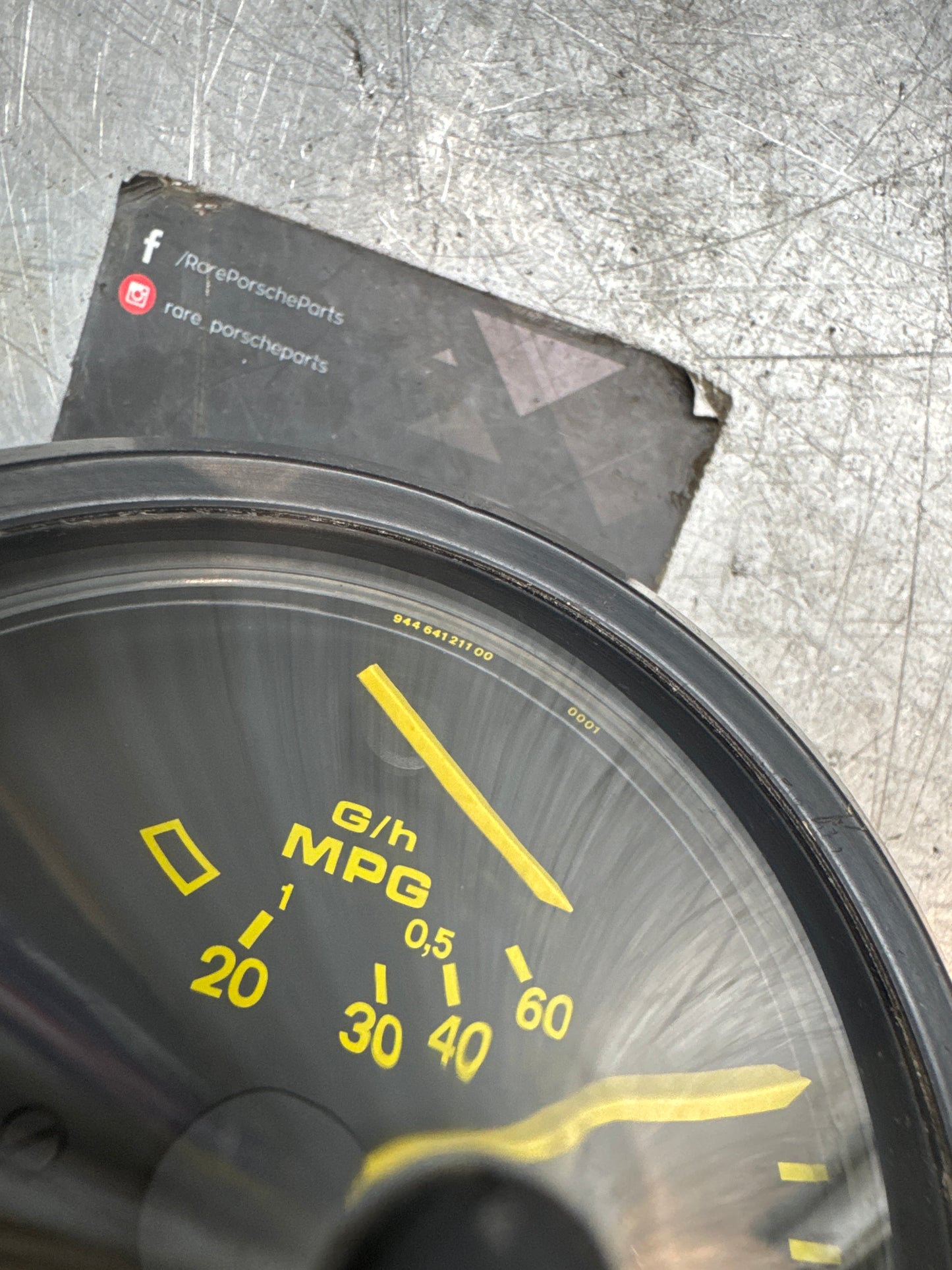 Porsche 944 early rev counter tacho yellow 94464121100 with MPG and G/H