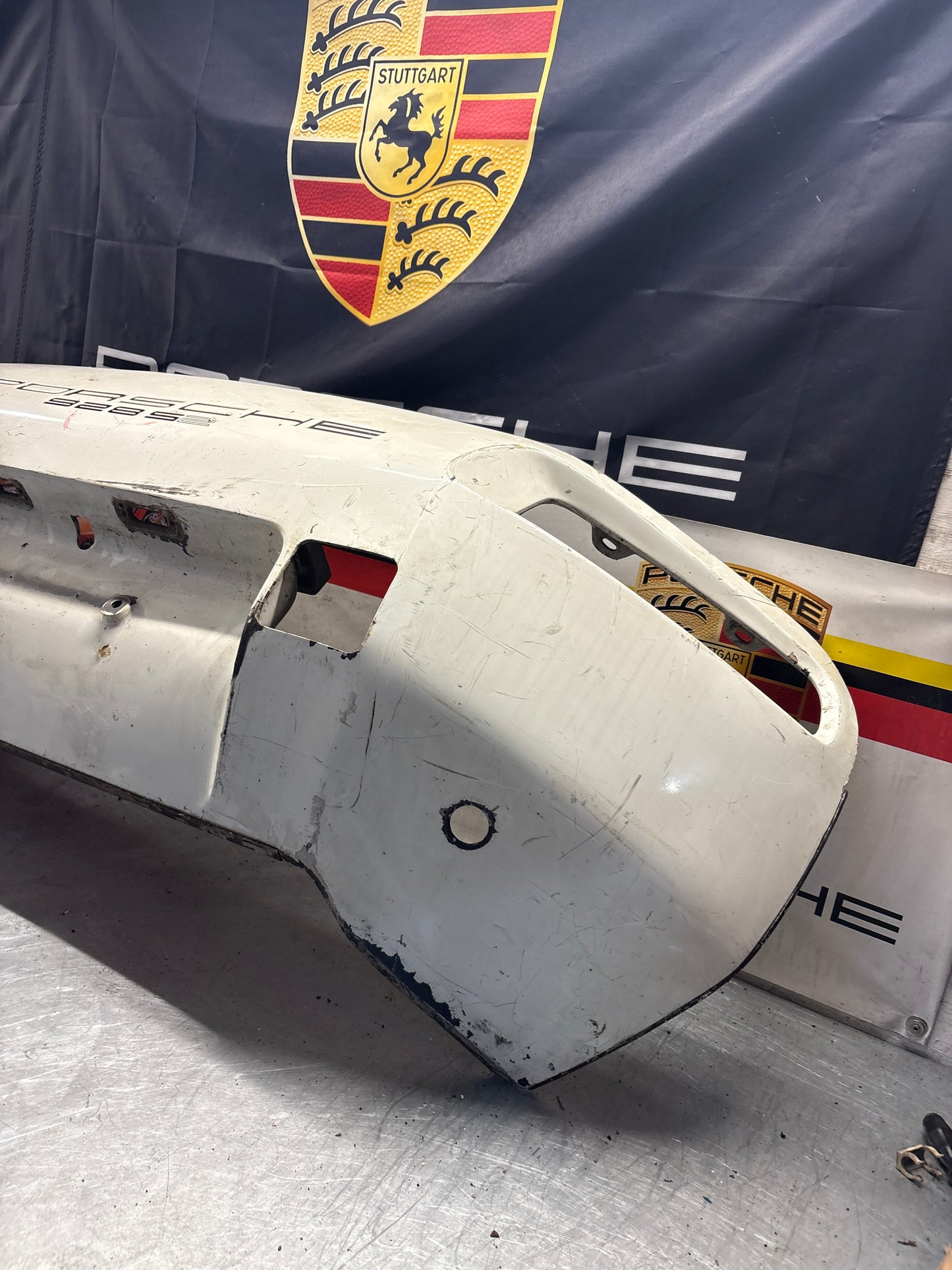 Porsche 928S2 rear bumper, used 92850502303 / 474181