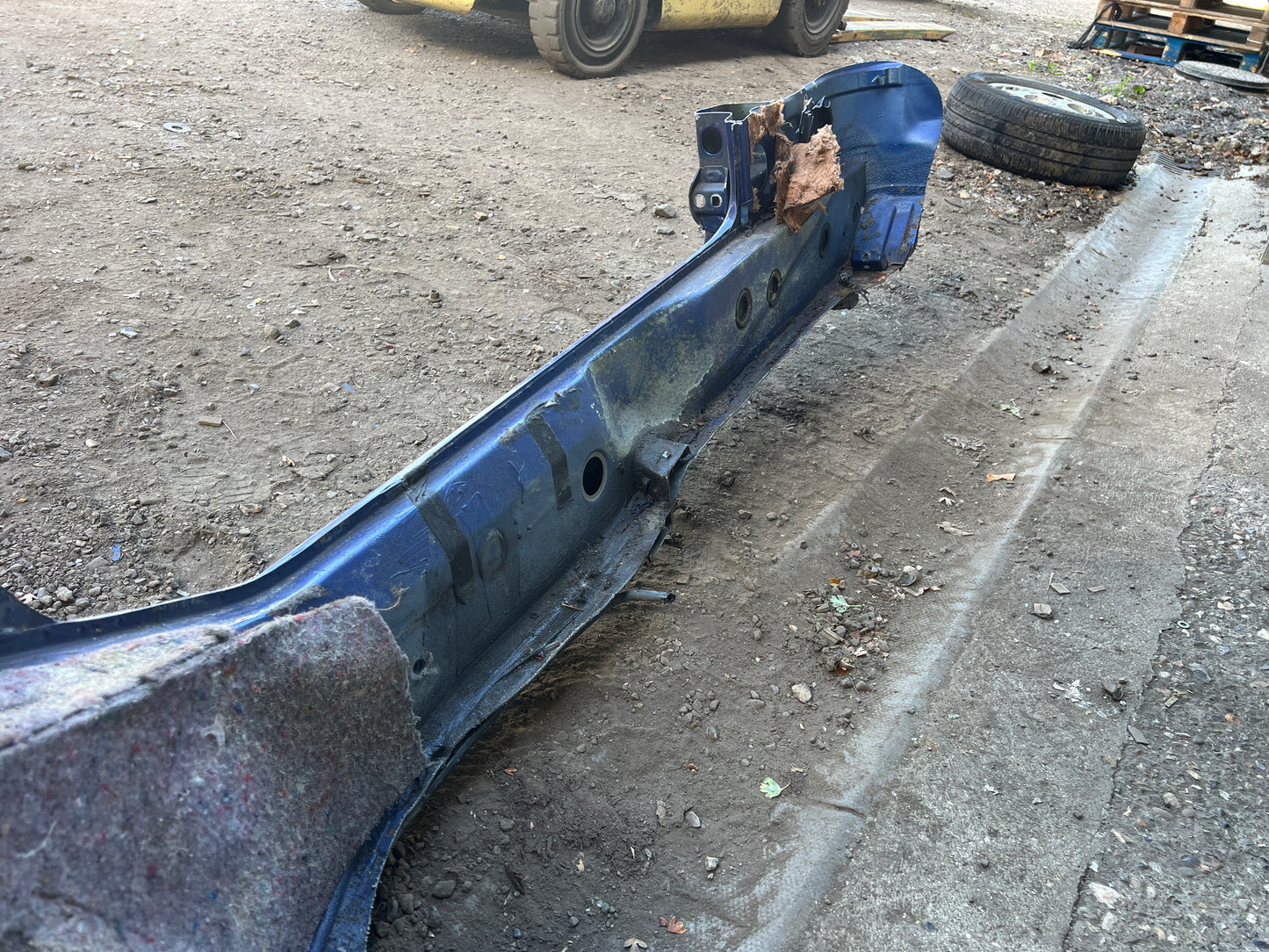 Porsche 944 left side cut, rear fender with sill 94450390303, 94450361102