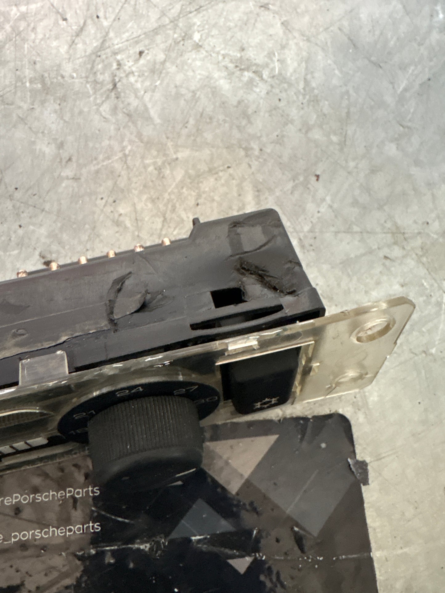 Porsche 944 climate heater control switch unit with air con 86-92 years. 94465302104 used