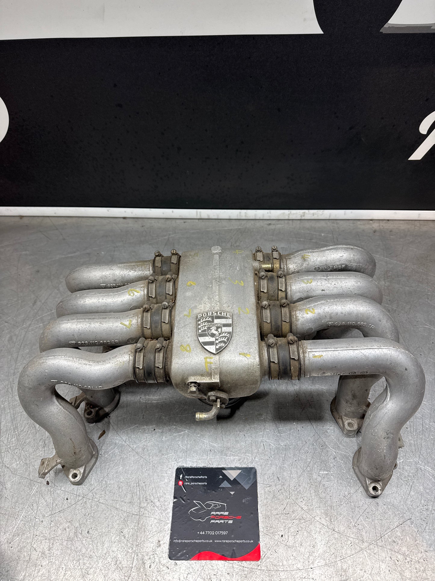 Porsche 928 Used intake manifold 9281101590R