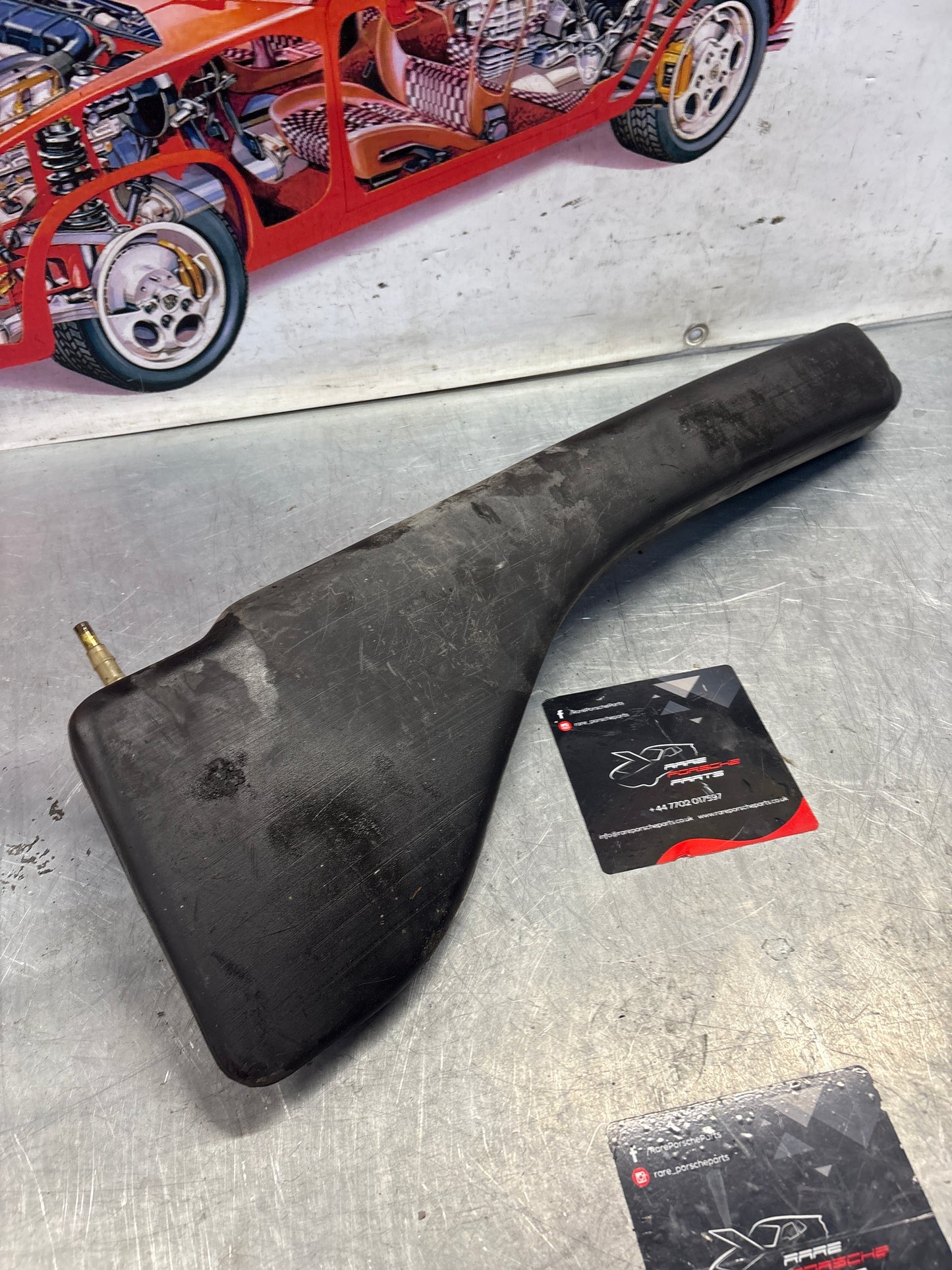 Porsche 928 S4 reservoir, used 92820101305