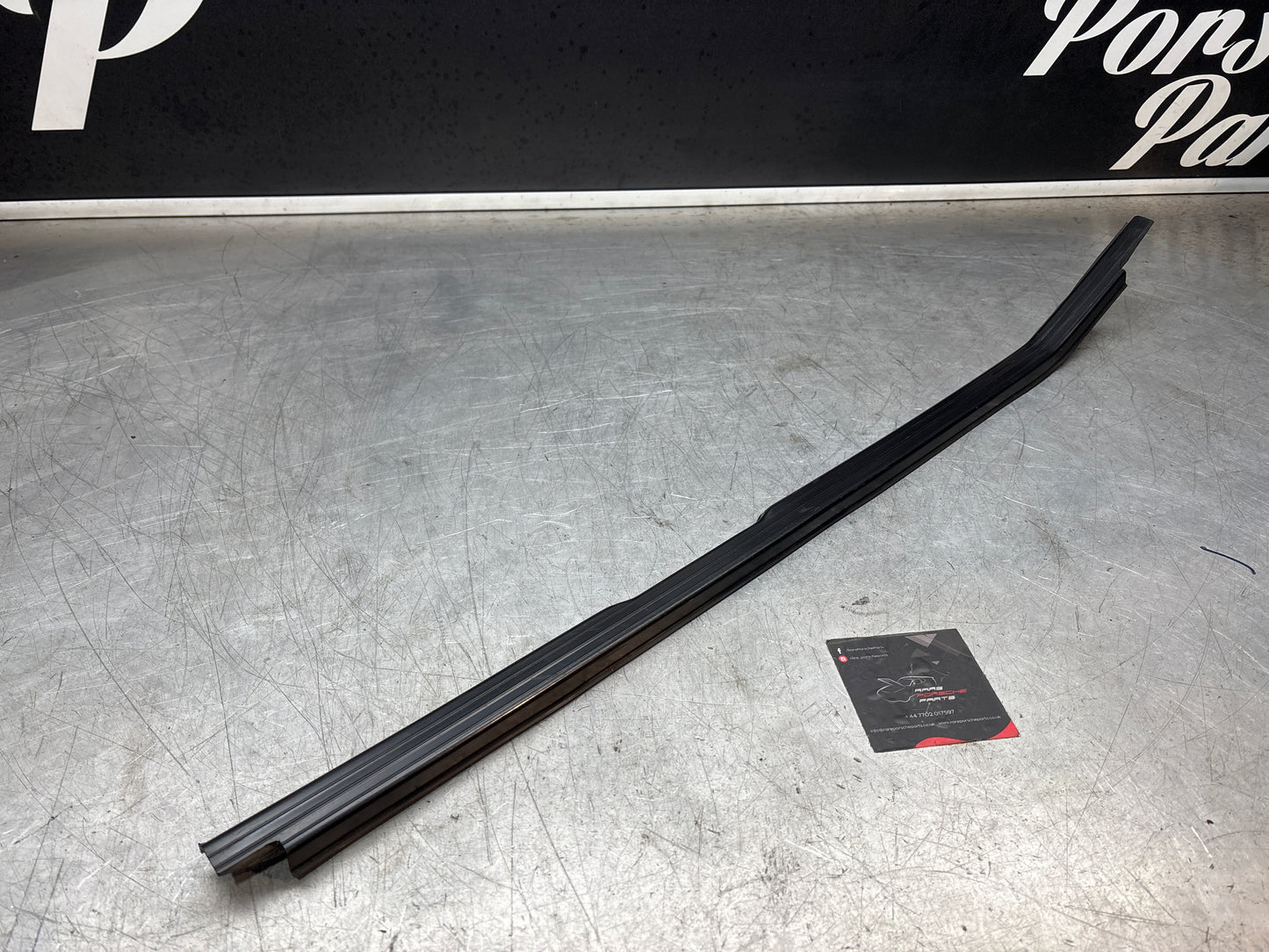 Porsche 944 85.5- left sill trim, scuff plate used 94455112100