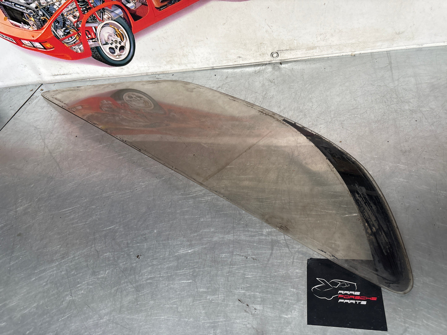 Porsche 928 S rear quarter side glass, brown right, 92854310408 used